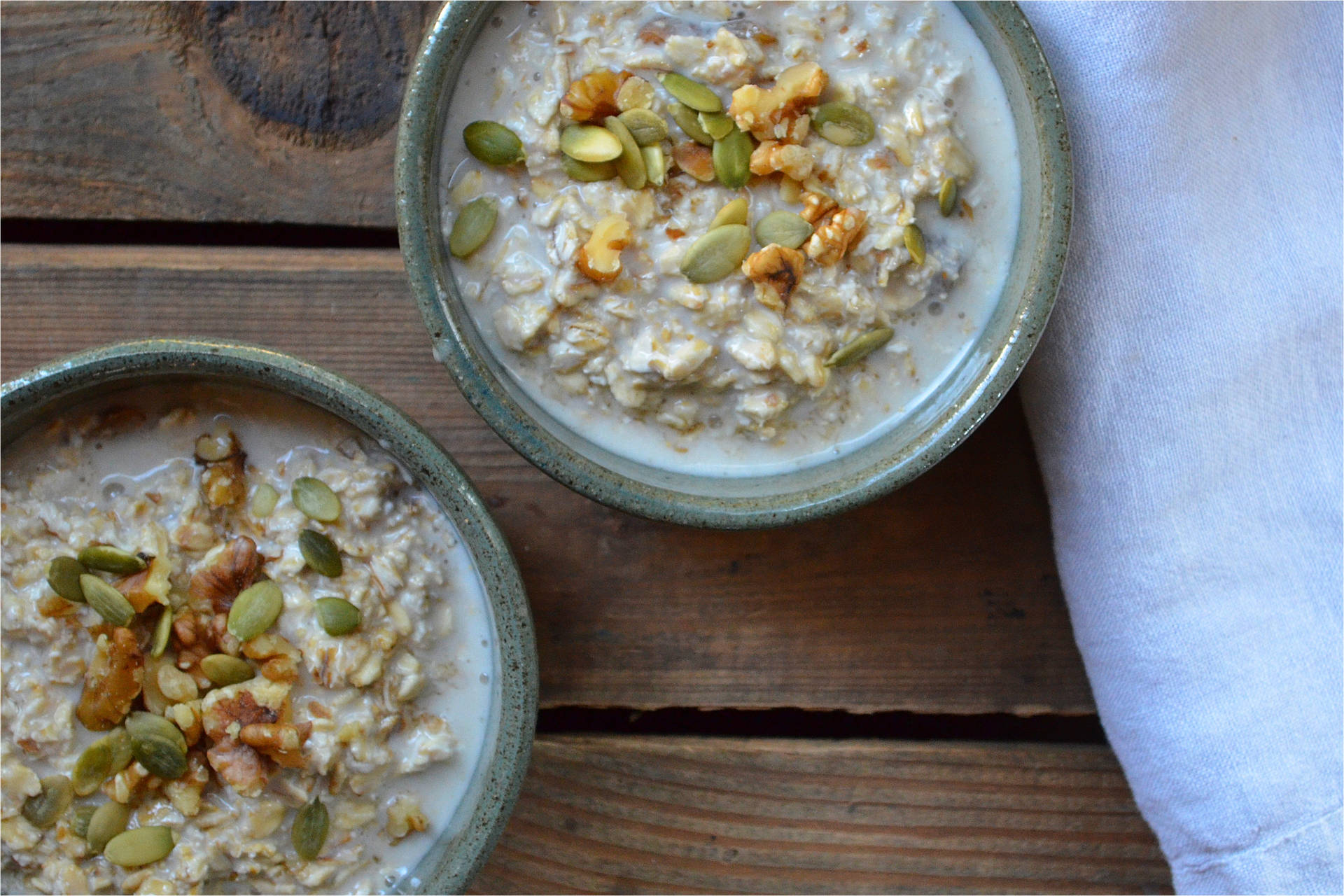 Oatmeal With Pumpkin Seeds And Walnuts Wallpaper
