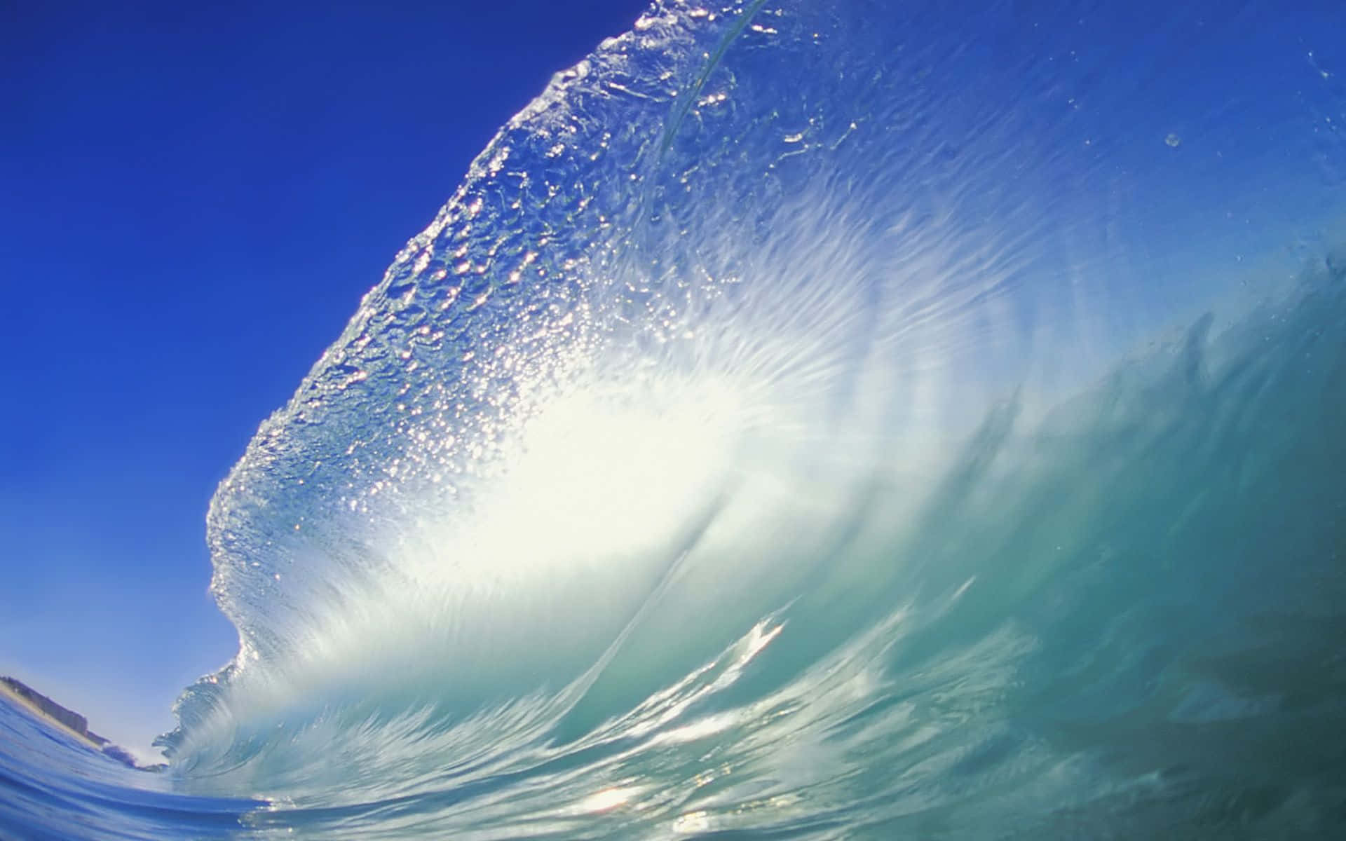 Majestic Ocean Waves in High Resolution