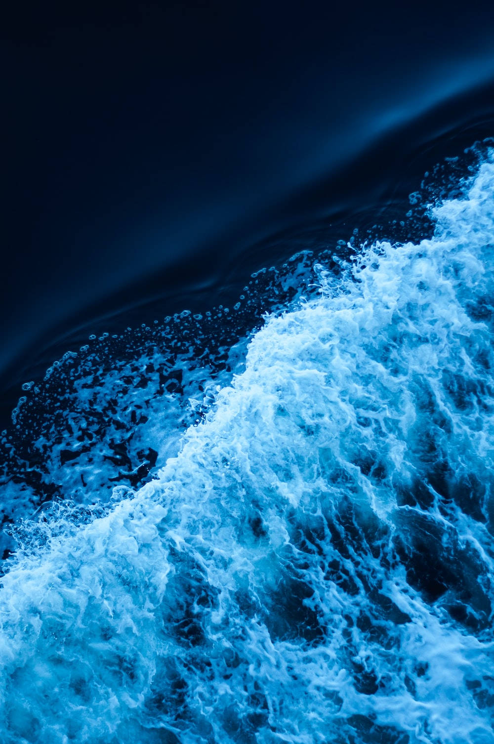 Download Ocean Waves Aesthetic Dark Blue Hd Wallpaper | Wallpapers.com