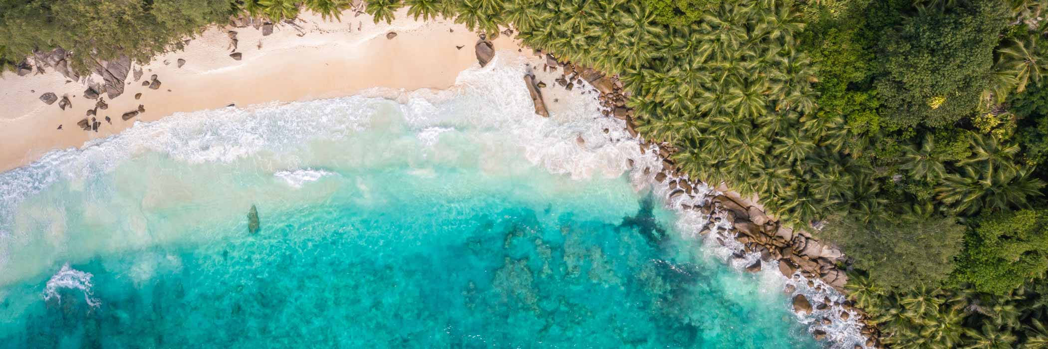 Oceanbølger på St Lucia Beach Digitally Printed Væg Wallpaper