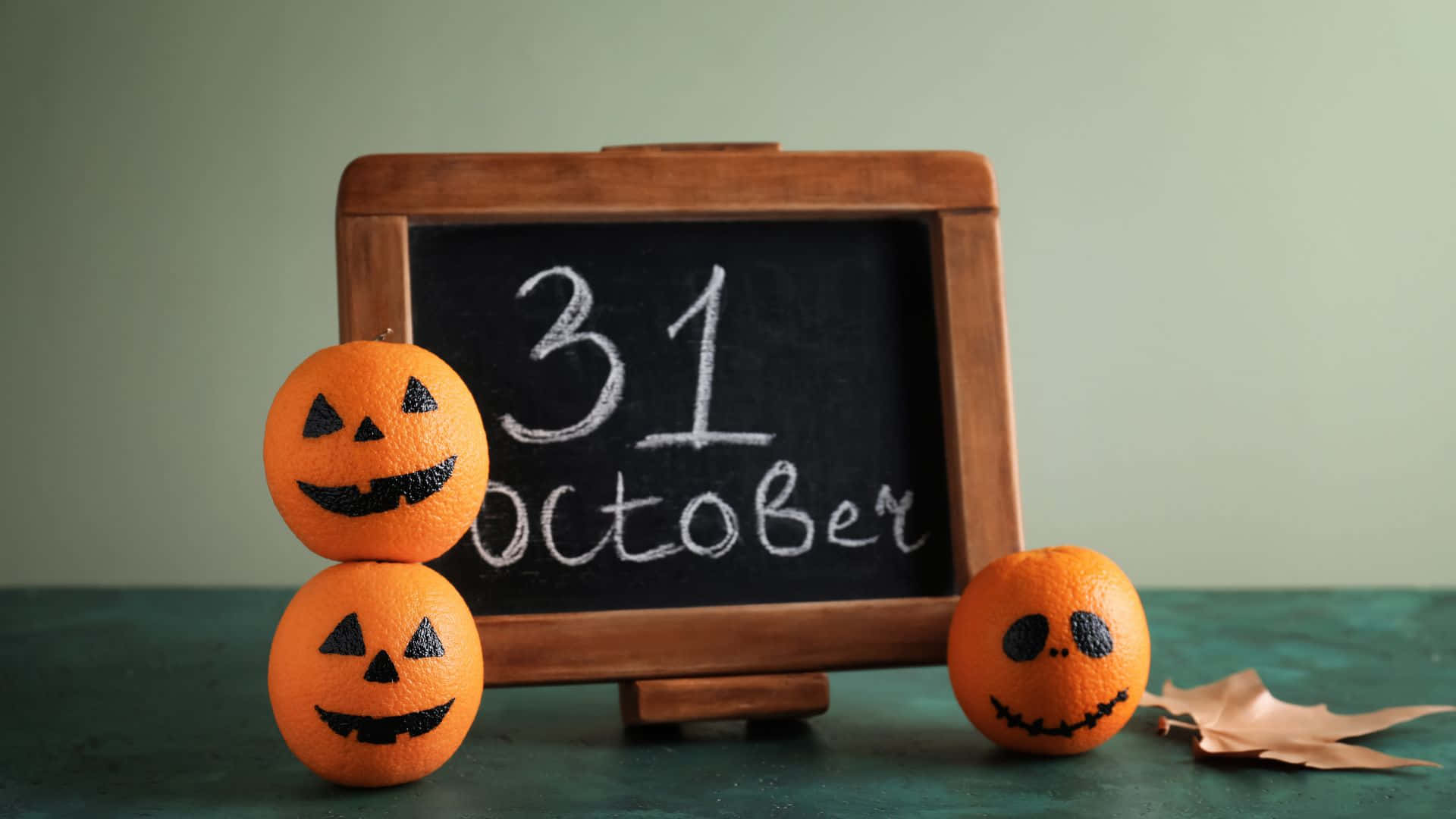 Celebrate October 31st with Spooky Fun! Wallpaper