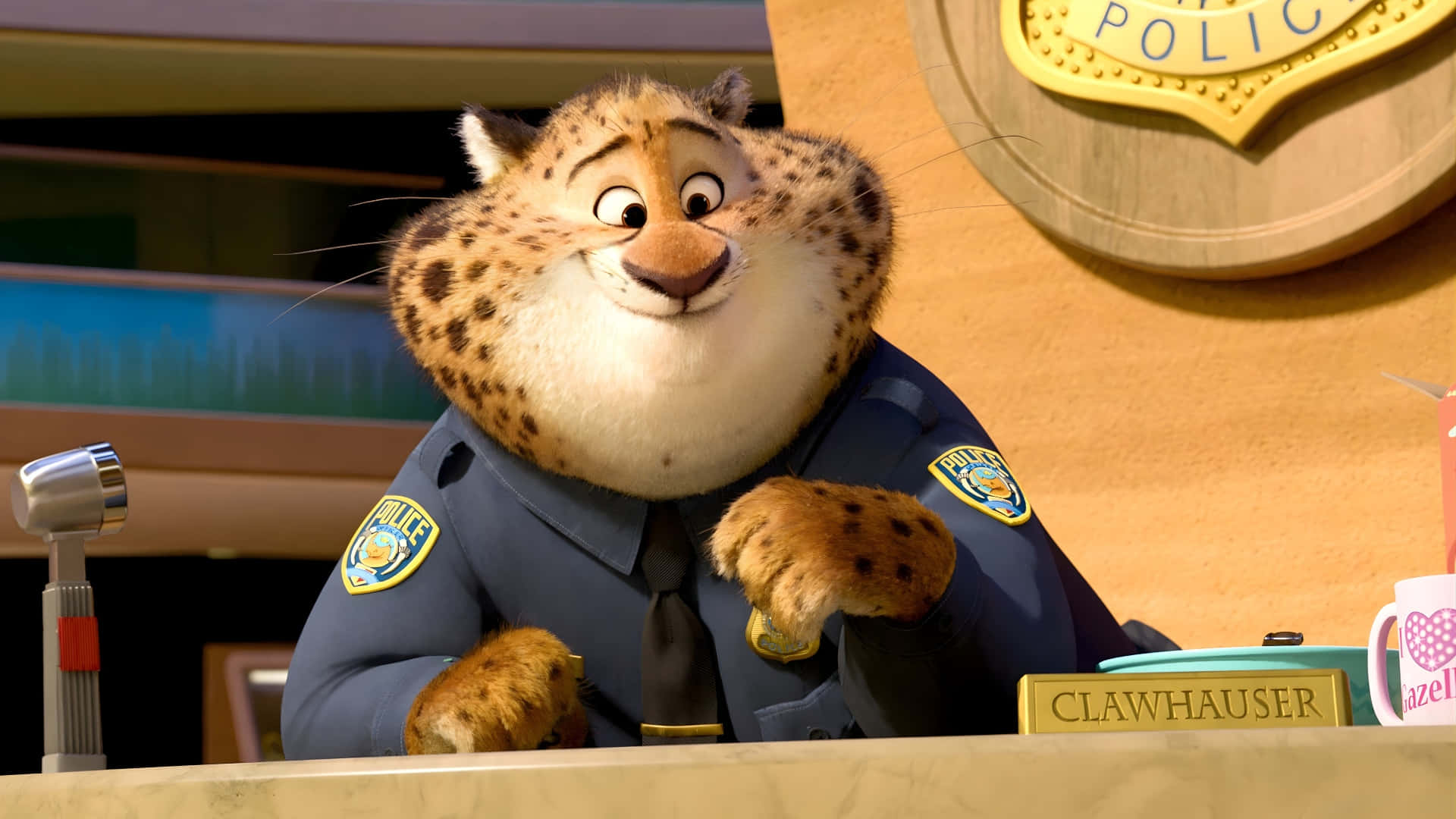 Clawhauser En El Escritorio De Policía Fondo de pantalla