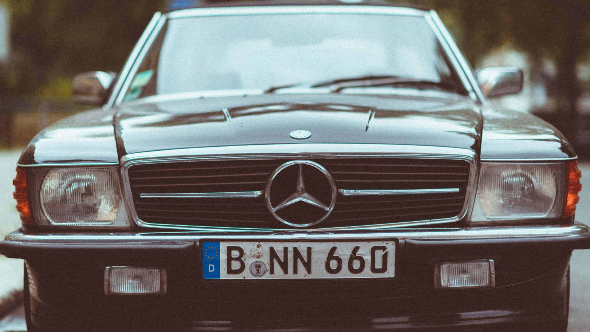 Vecchiostemma Mercedes Benz R107 Sfondo