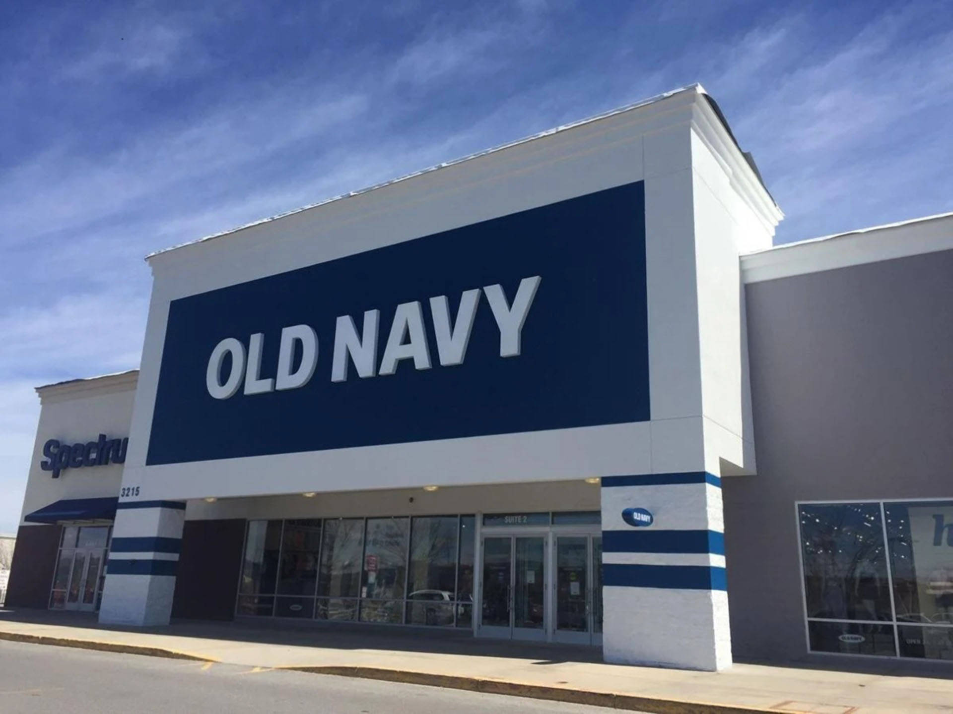 Old Navy Helena Store Background