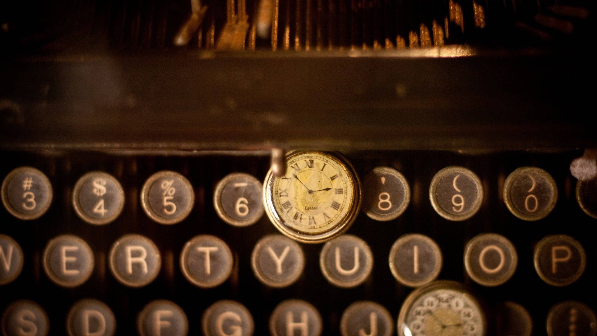 Old Watches On Typewriter Tiempo Background Wallpaper