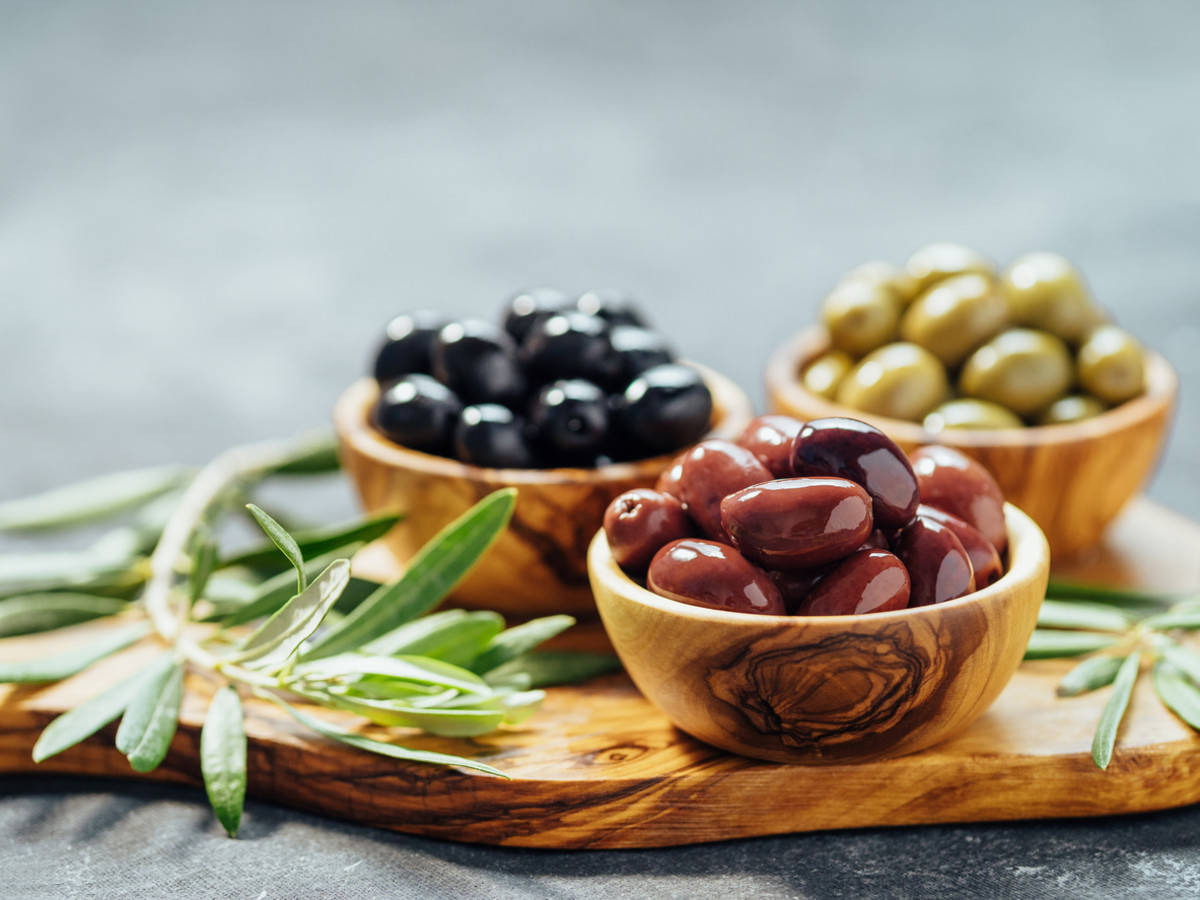 Olive Fruit Wooden Bowl Wallpaper