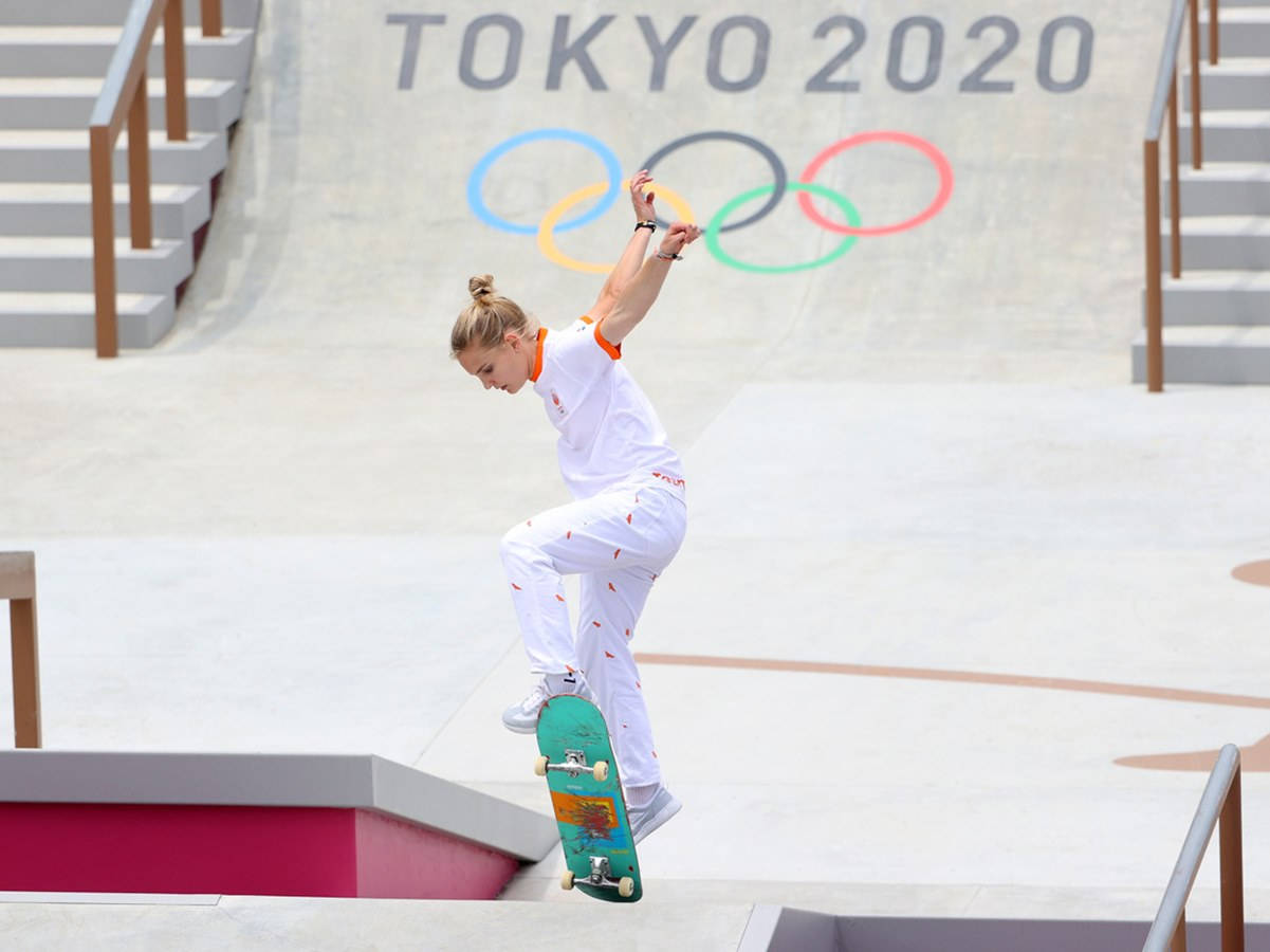 Olympiskasporter Tokyo 2020 Skateboard Wallpaper