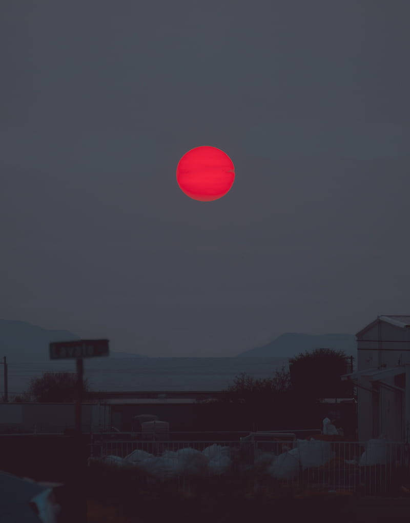 Ominous Red Sun In The Sky Wallpaper