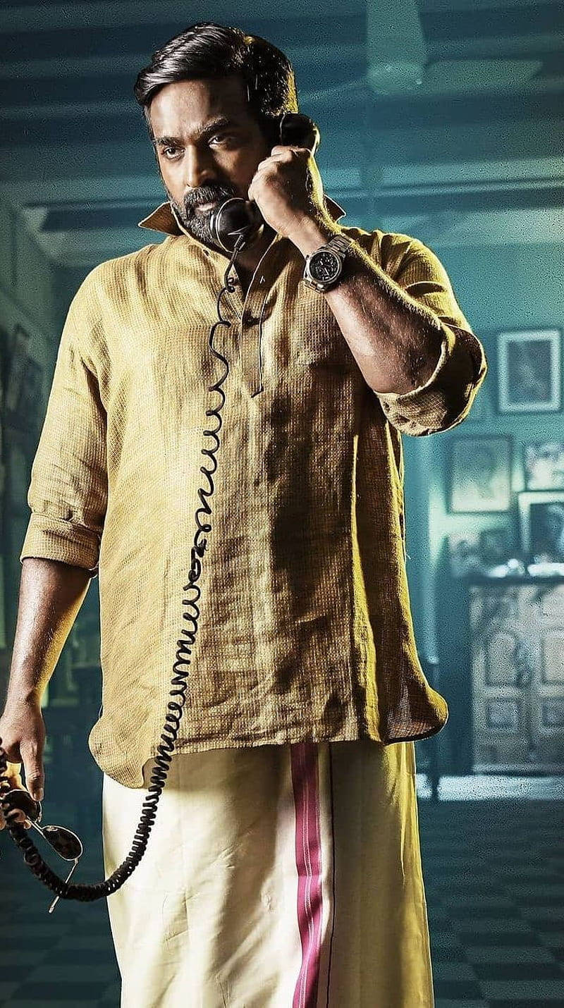 Vijay Sethupathi from Master Movie in a Powerful Phone Conversation Wallpaper