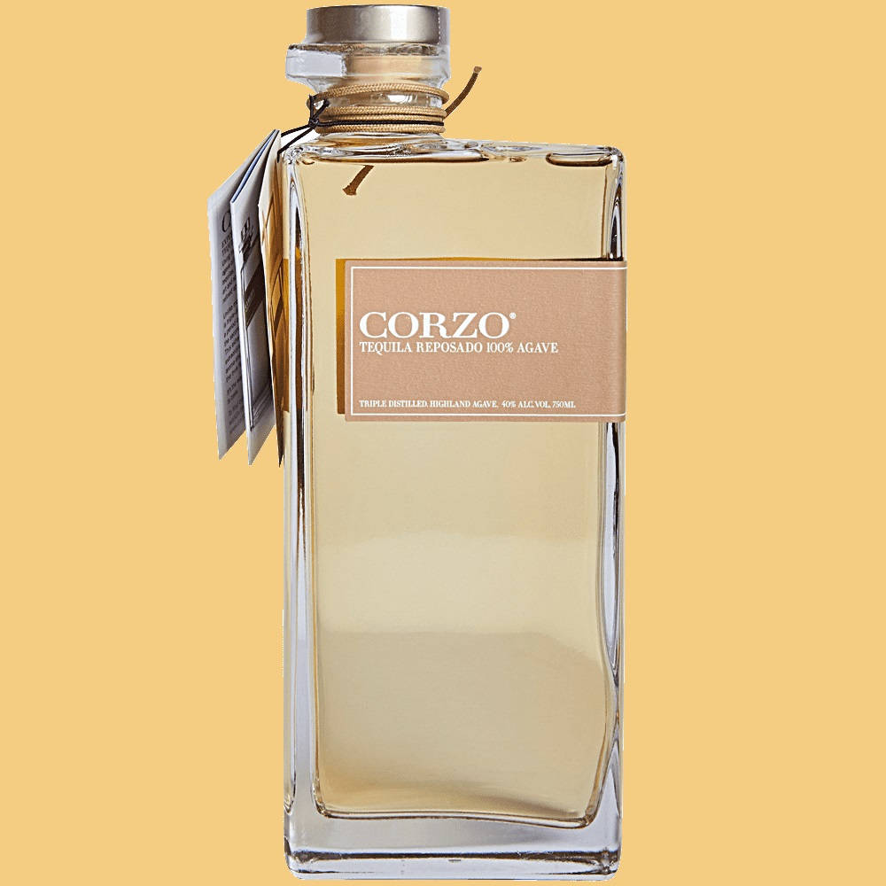 En flaske Corzo Reposado Tequila Tapet Wallpaper