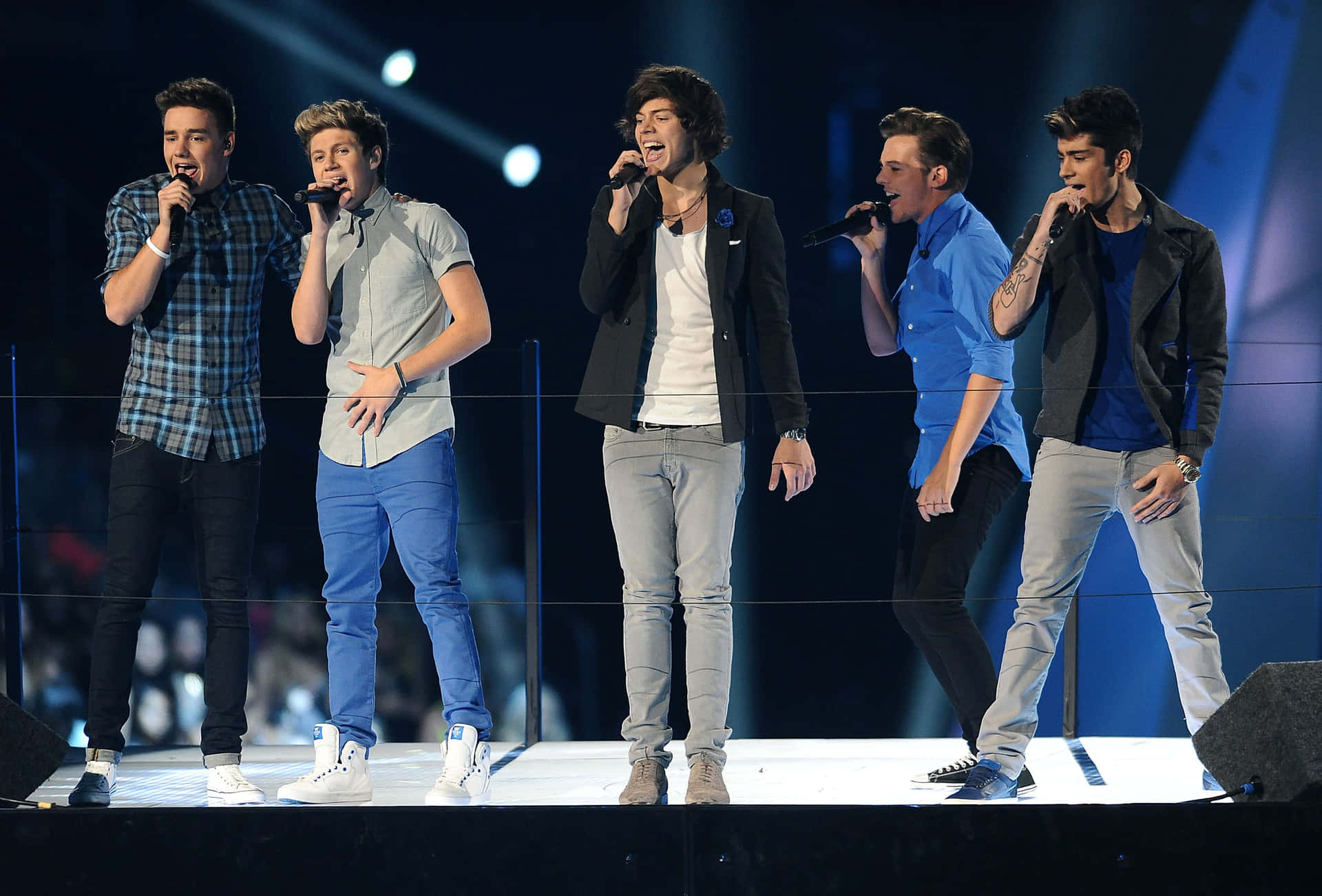 One Direction Reunites for a Special Performance