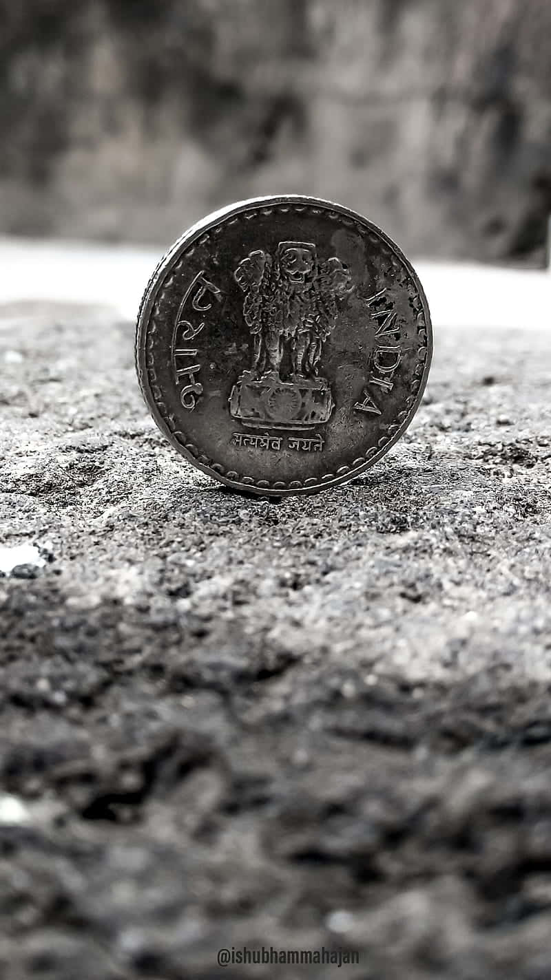Eineein-rupee-münze Aus Den Früheren Jahren. Wallpaper