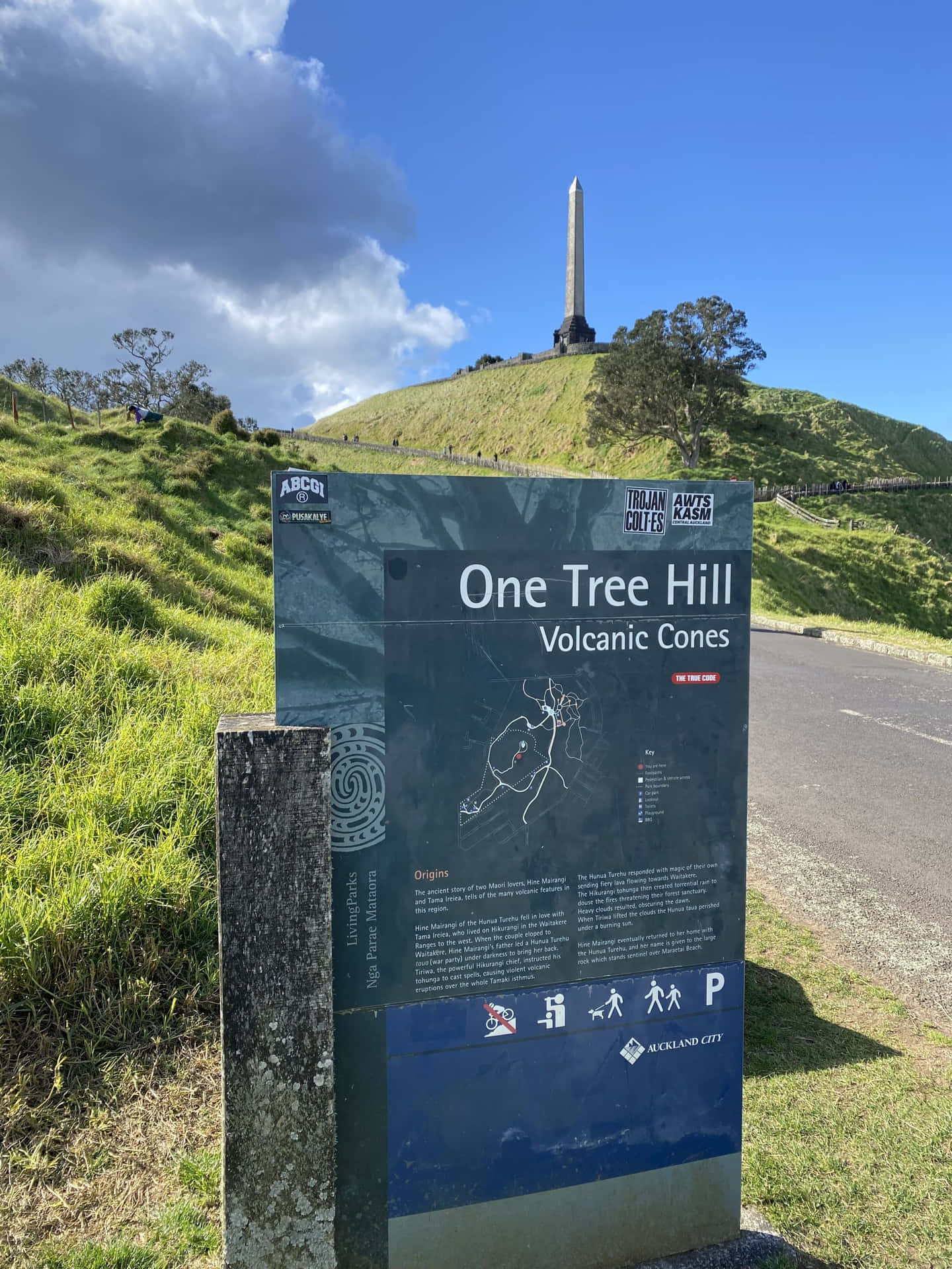 One Tree Hill Auckland Information Sign Wallpaper