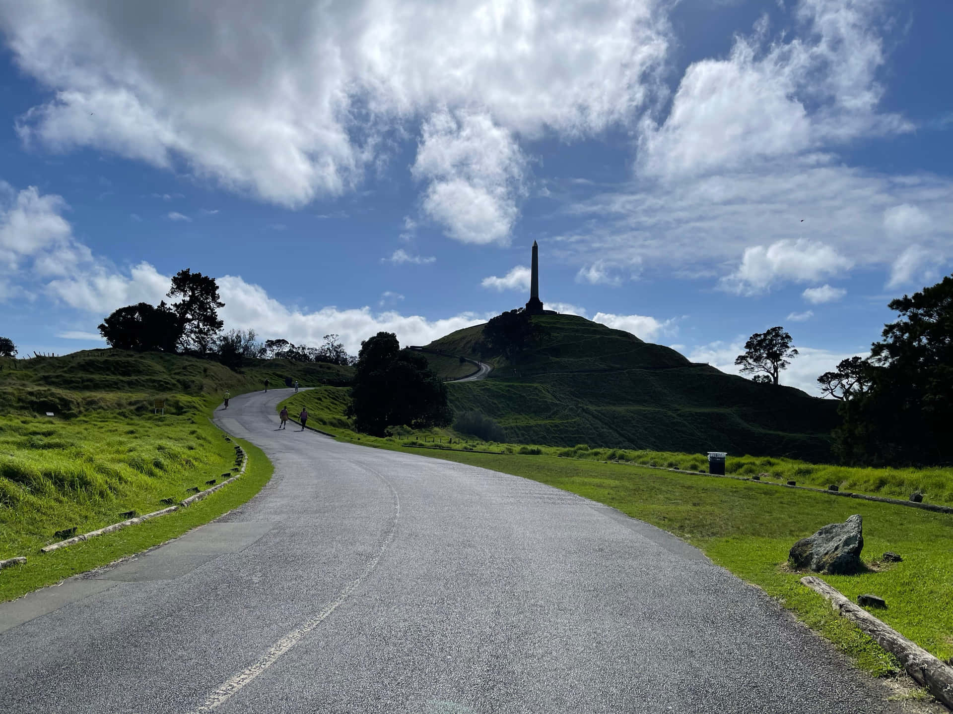 One_ Tree_ Hill_ Auckland_ Pathway Wallpaper