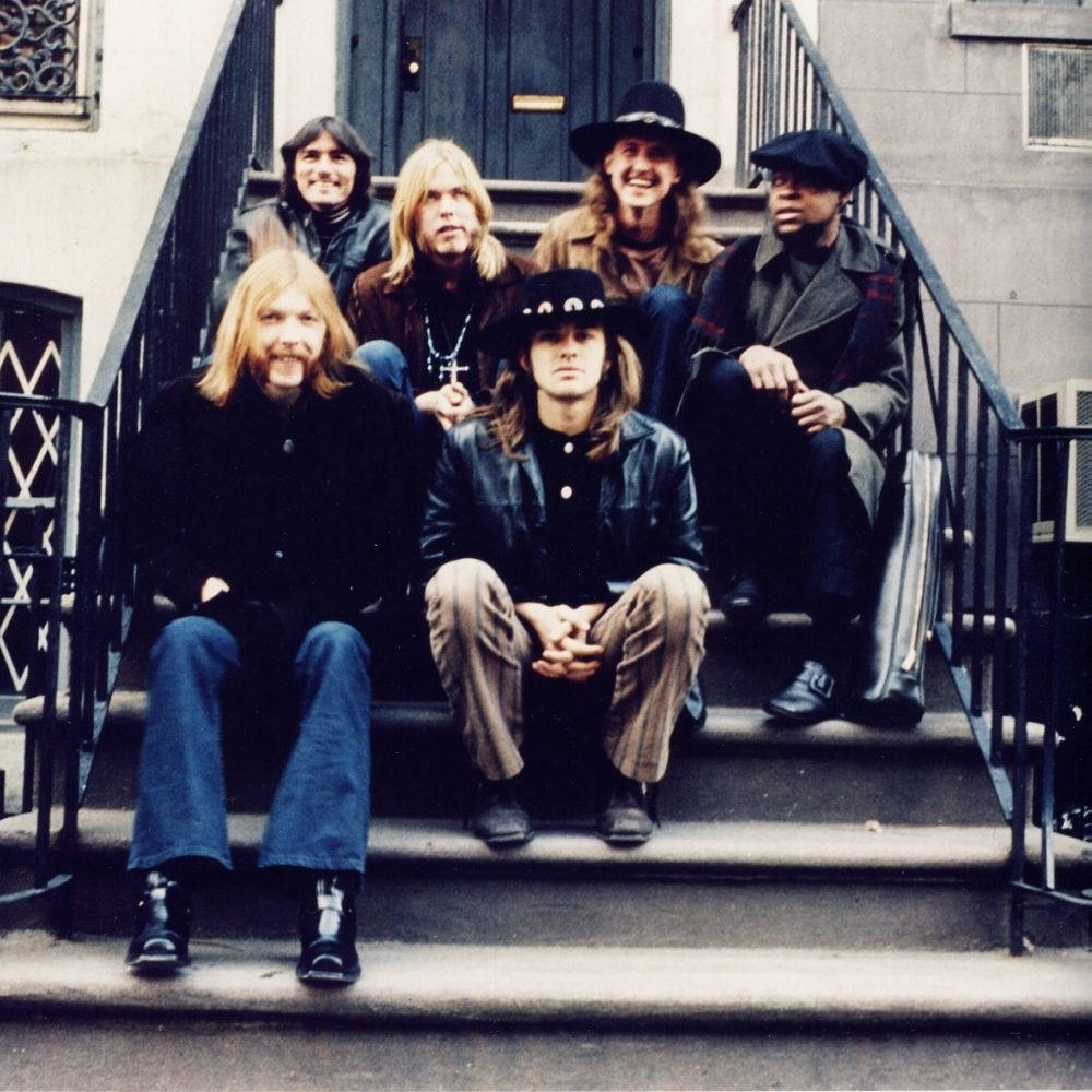 The Iconic Allman Brothers Band's "One Way Out" Performance. Wallpaper