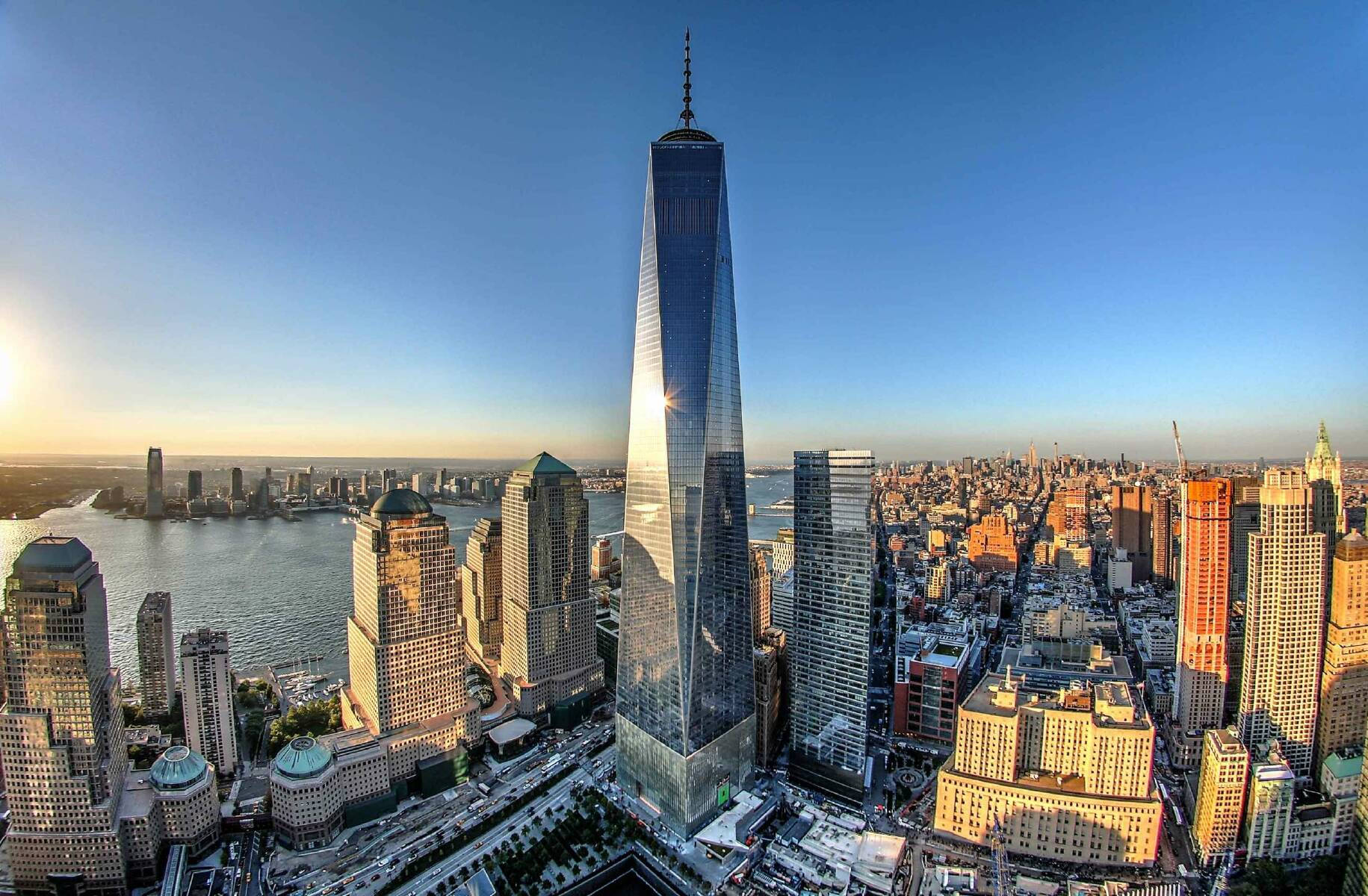 One World Trade Center In The Afternoon Wallpaper