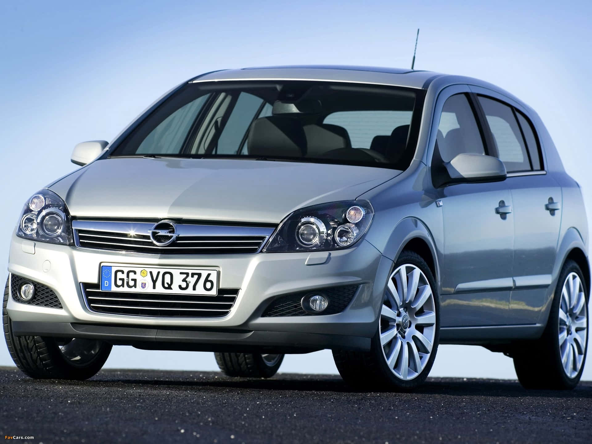 Opel Astra Dynamic On The Road Wallpaper
