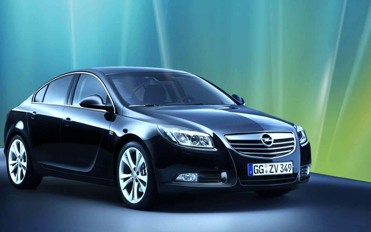Opel Insignia in Action Wallpaper