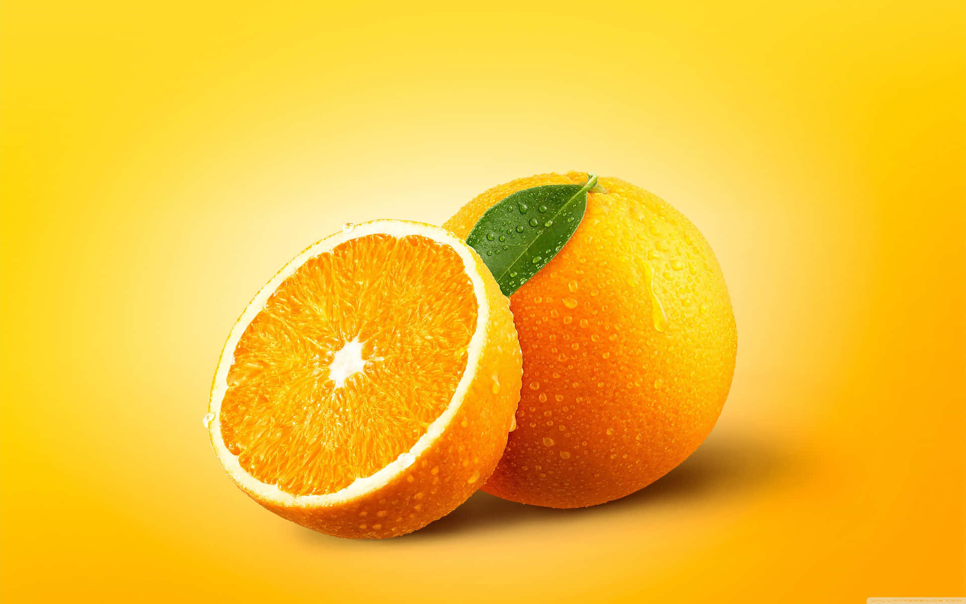 Erhellensie Ihren Tag Mit Einem Orangefarbenen Desktop Wallpaper