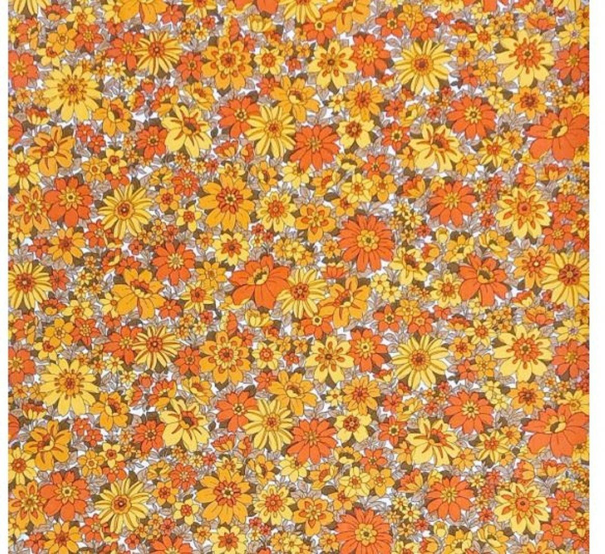 Detailed Yellow And Orange Floral Pattern Wallpaper