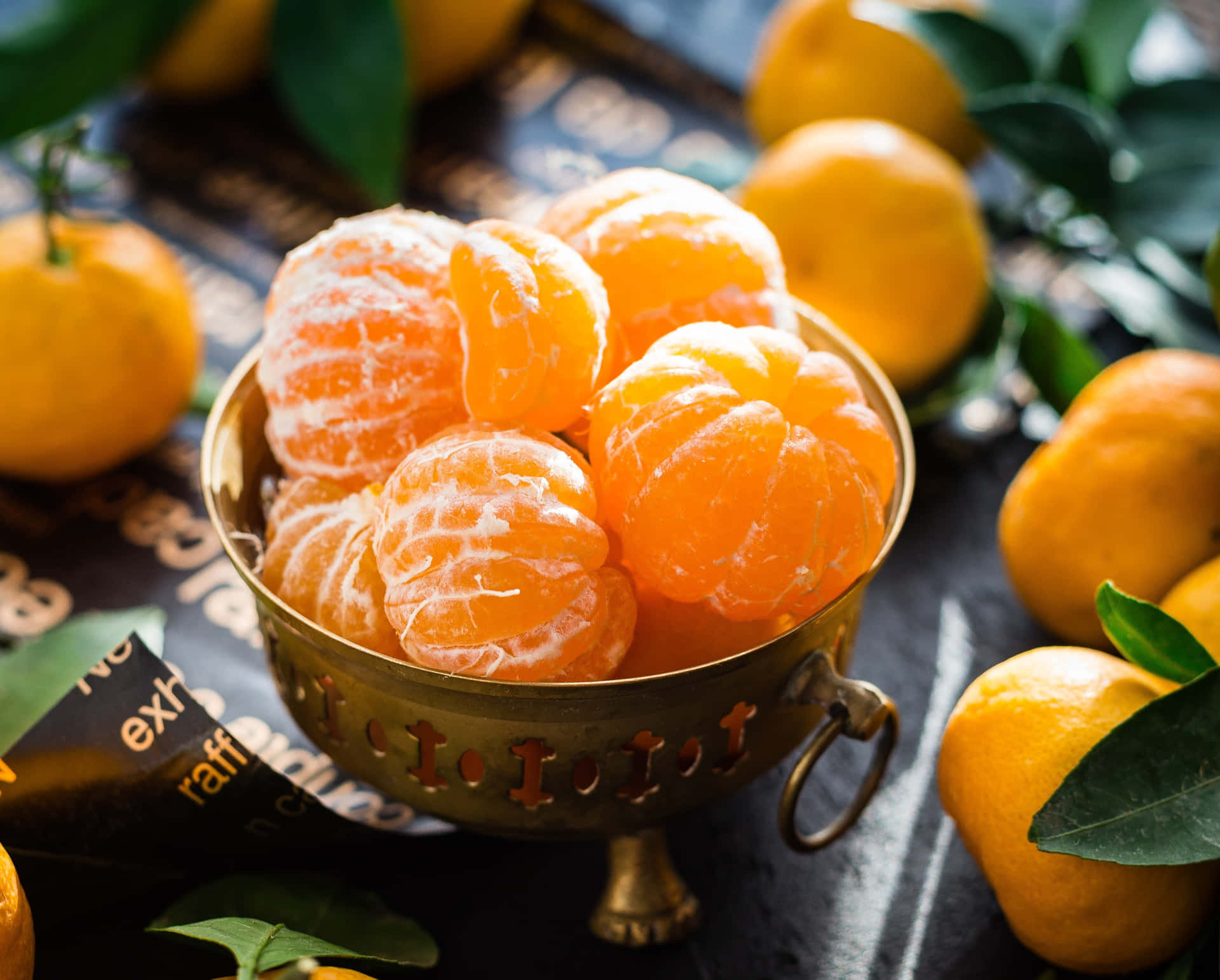 Hellund Lebendig Sind Orangen Eine Großartige Ergänzung Zu Jeder Mahlzeit.