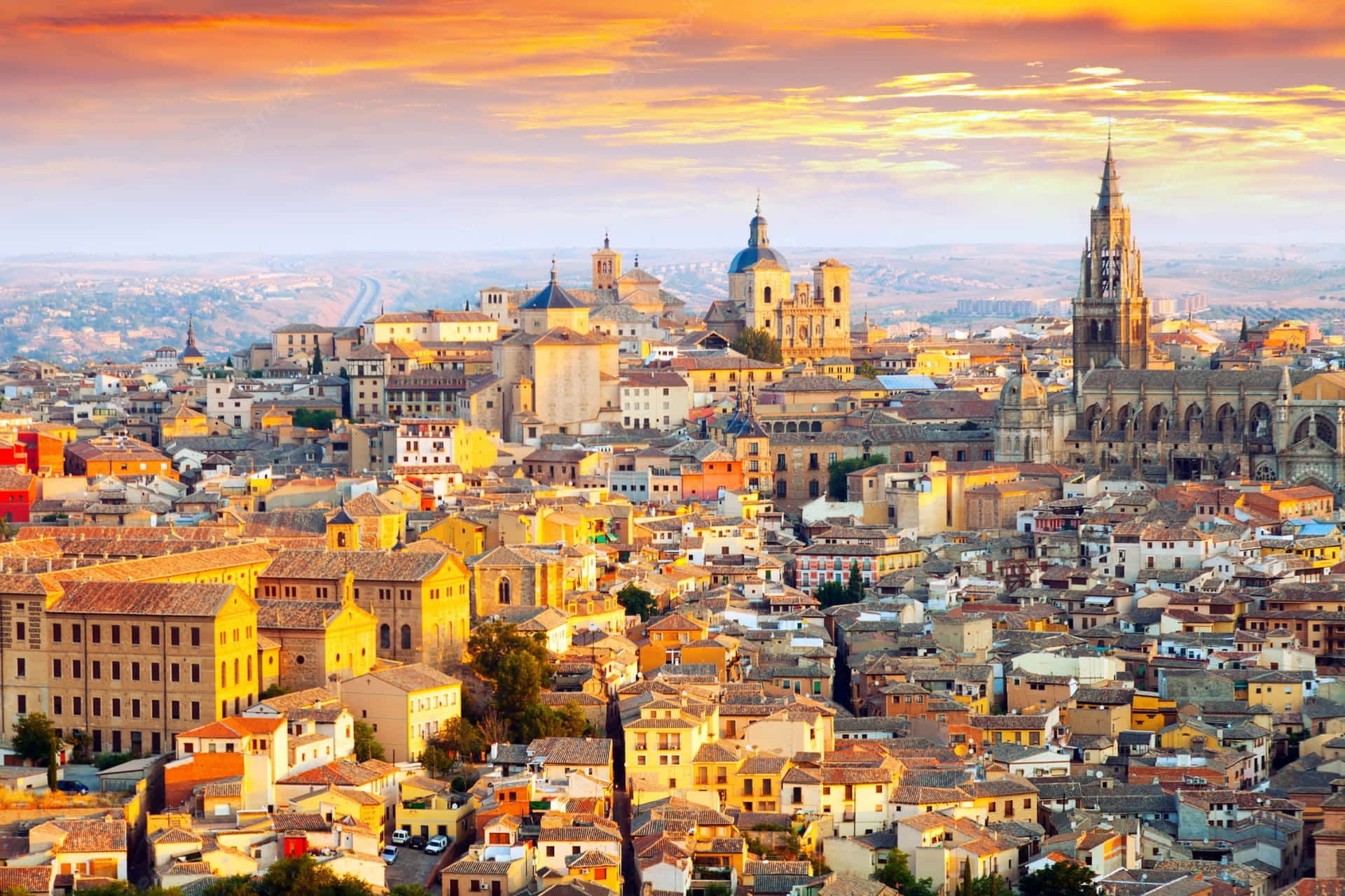 Cielosnaranjas Ciudad De Toledo Catedral De Toledo Fondo de pantalla