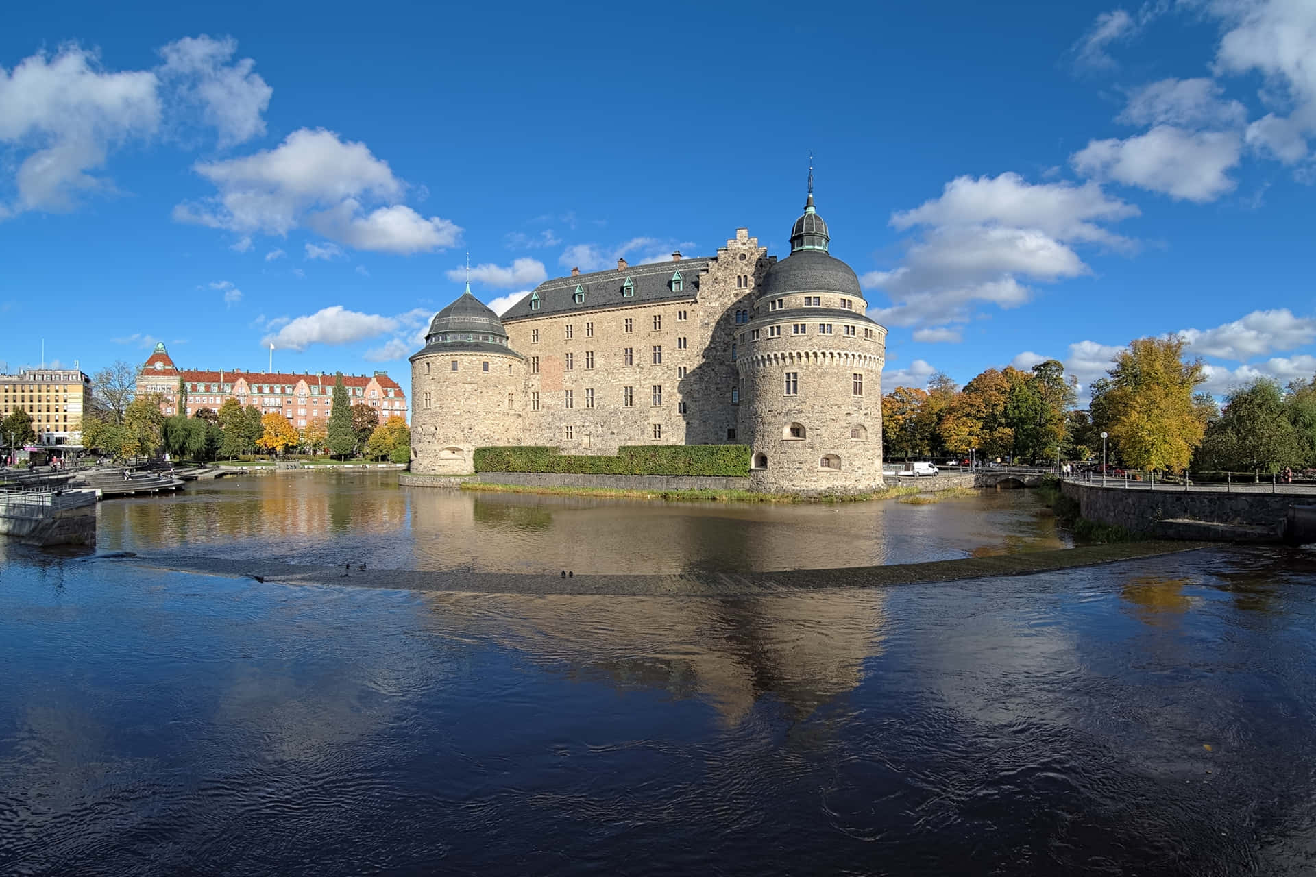 Orebro Castle Sweden Scenic View Wallpaper