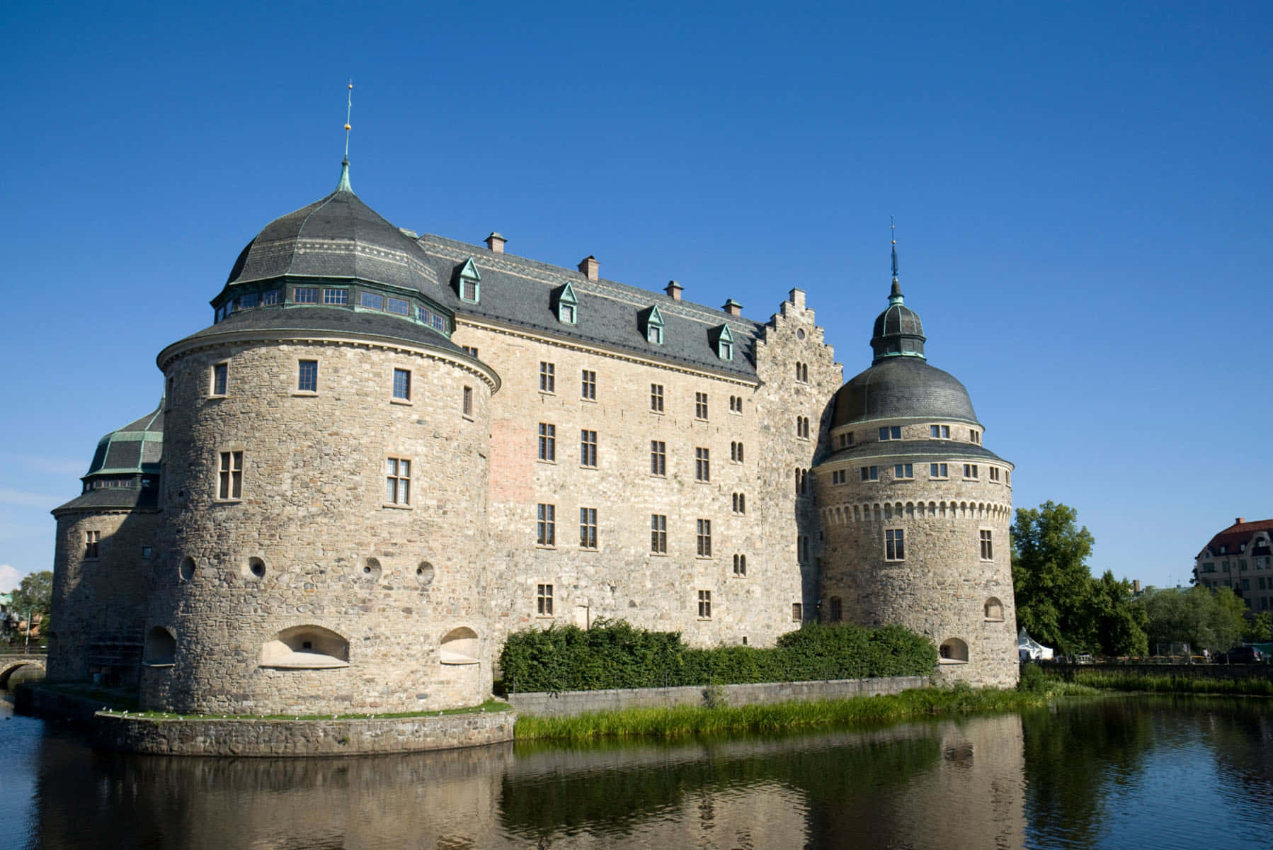 Orebro Castle Sweden Wallpaper