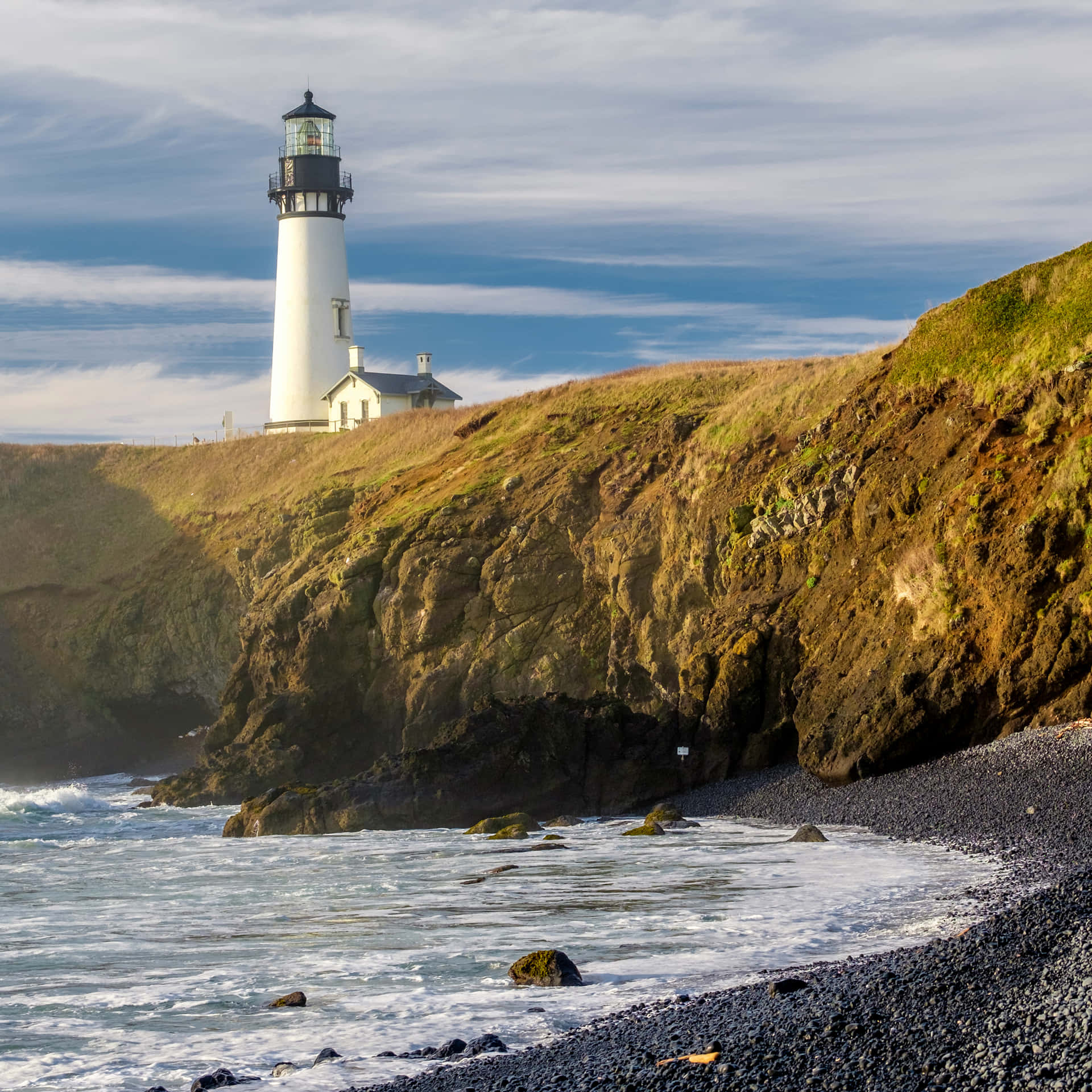 Enjoy the picturesque beauty of the Oregon Coast