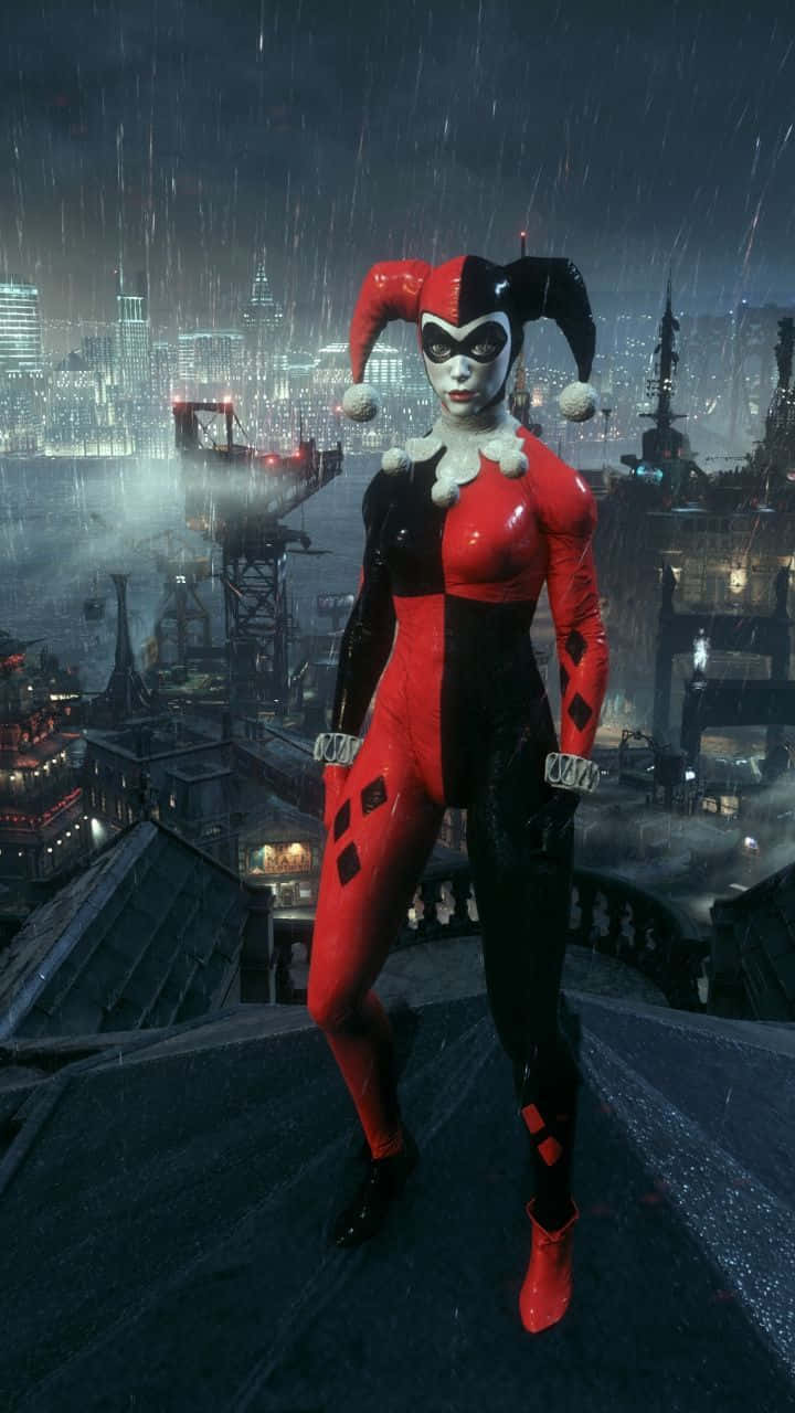 Original Harley Quinn Jester Outfit In The City Wallpaper