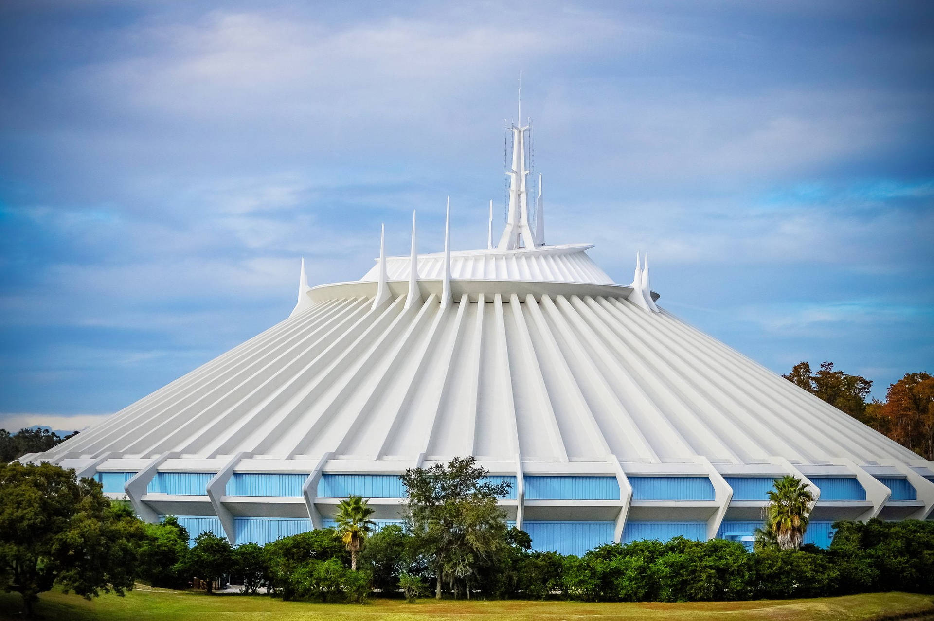 Orlando Iconic Space Themed Attraction Wallpaper