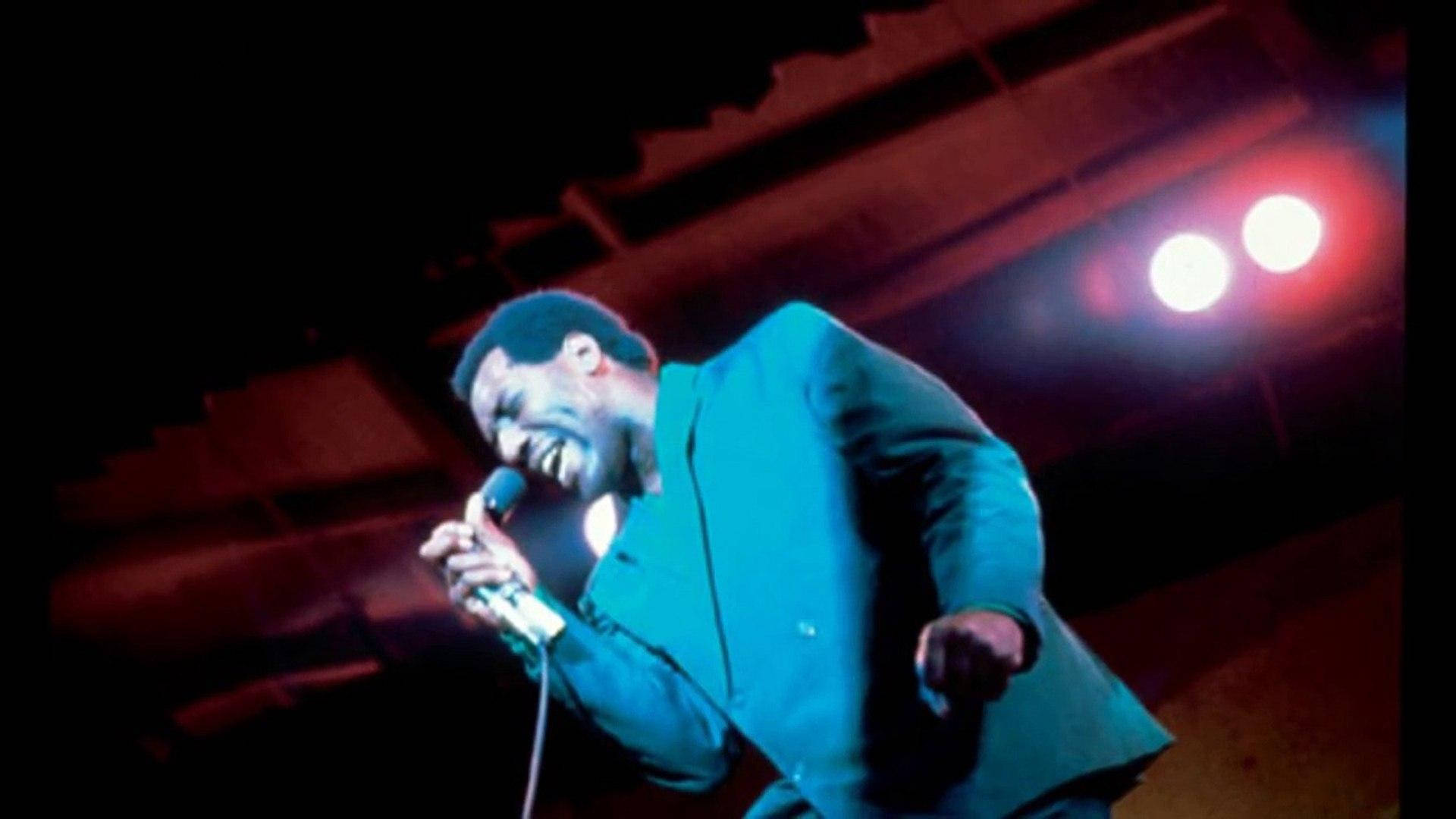 Otis Redding Singing On Stage Wallpaper