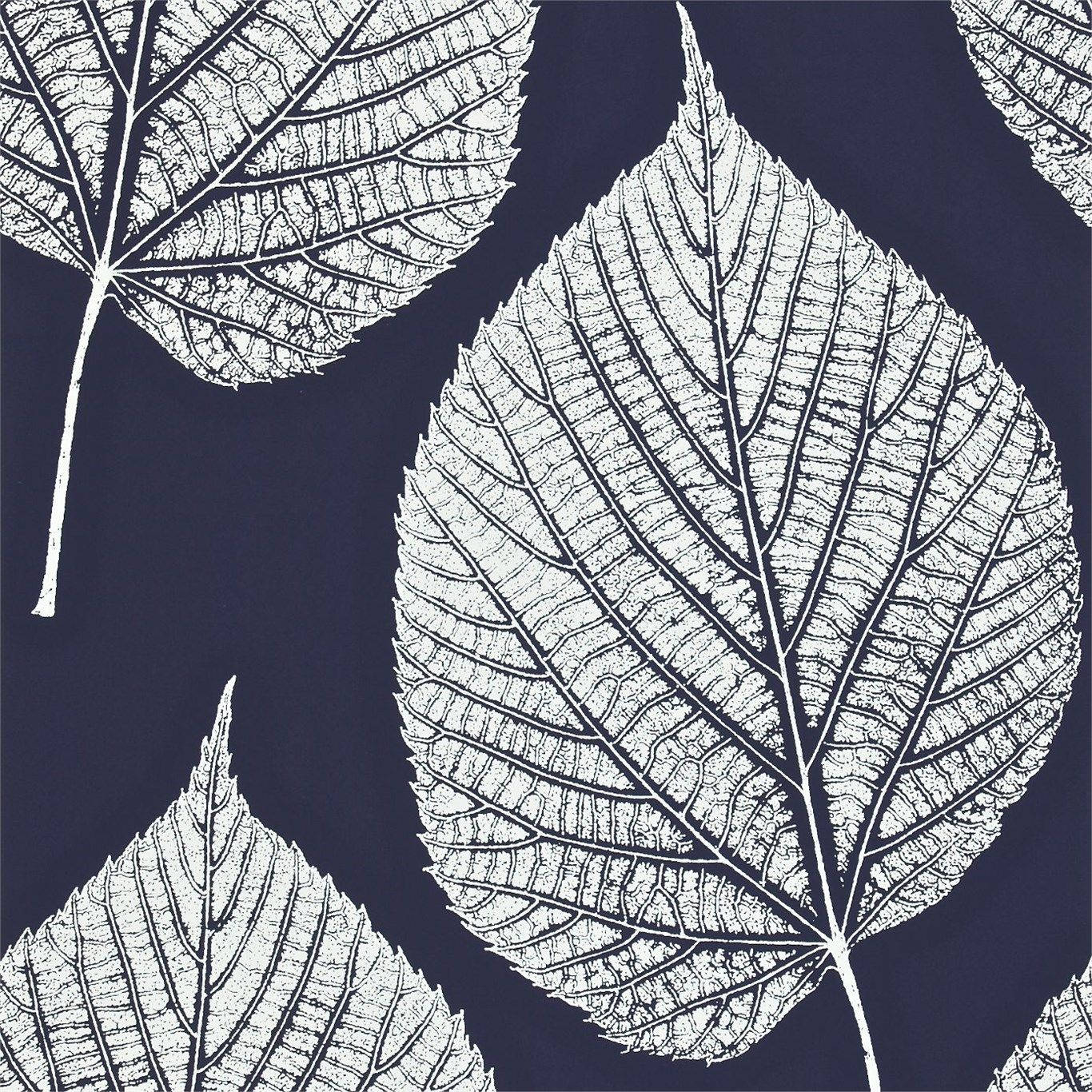 Oversized Leaves White Pattern Wallpaper