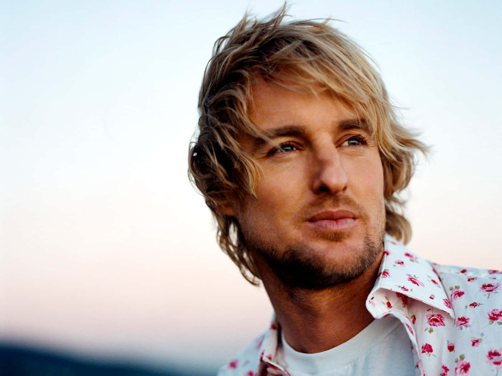 Owen Wilson's Casual Cool Wallpaper