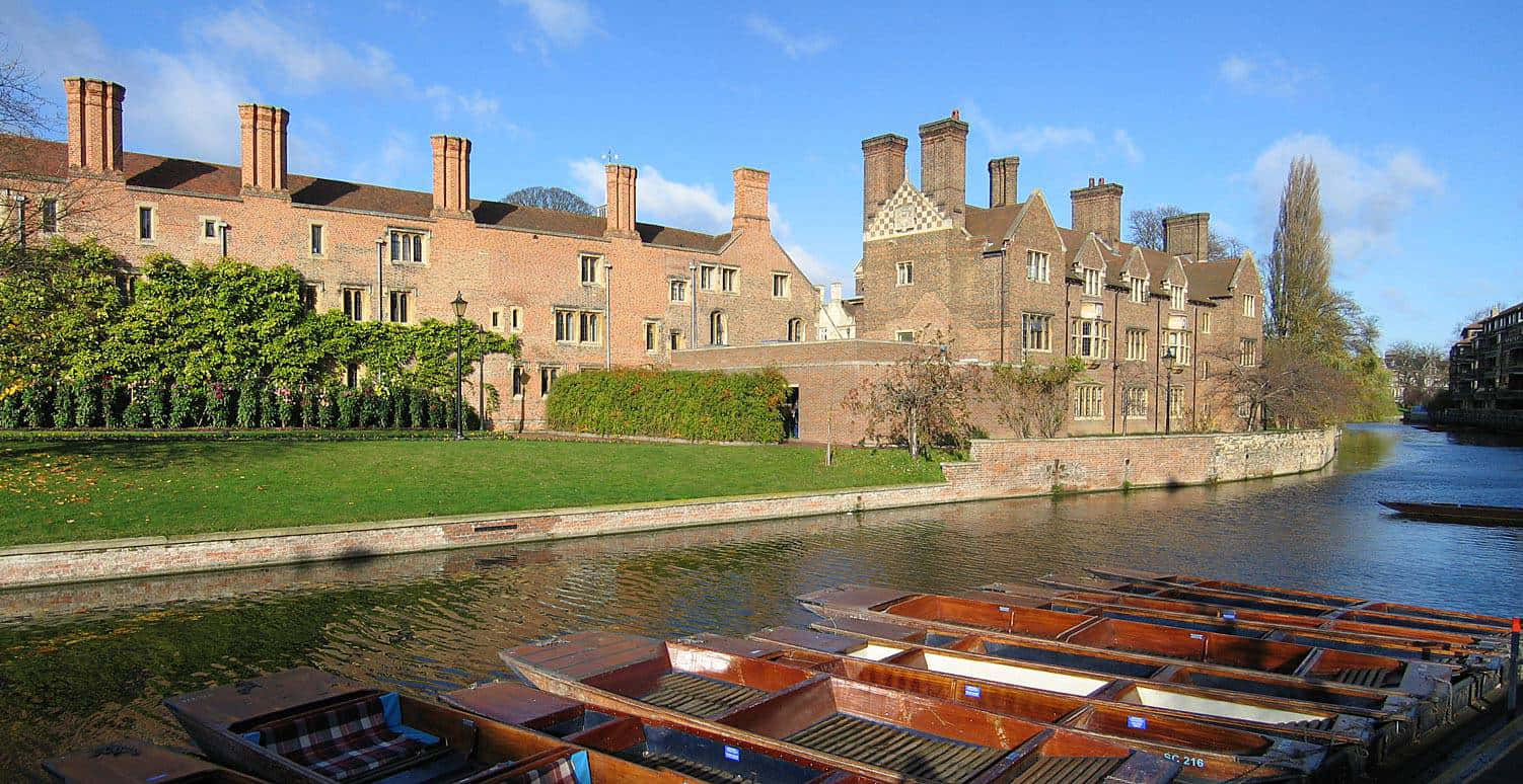 Oxford College River Punting Wallpaper