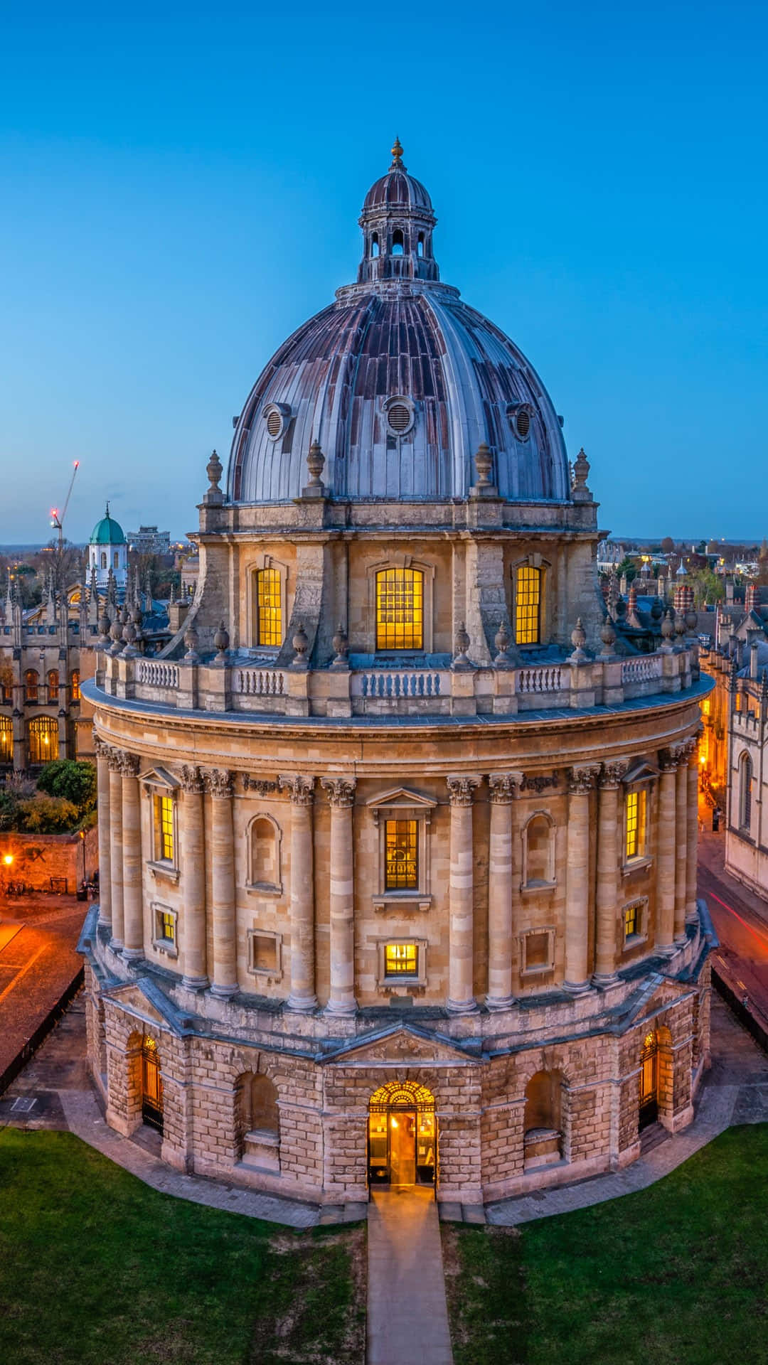 Vistamaestosa Della Radcliffe Camera All'università Di Oxford Di Notte. Sfondo