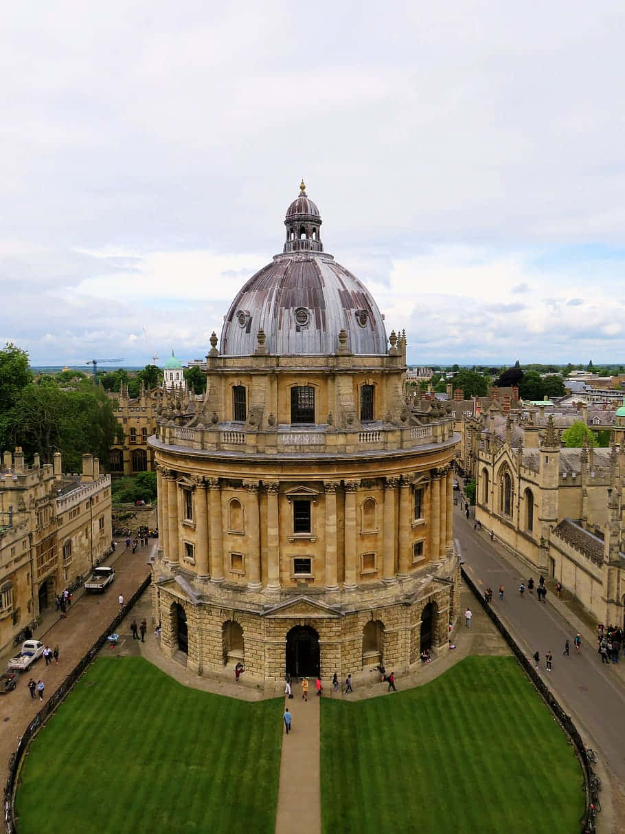 Download Oxford University The Radcliffe Camera Photo Wallpaper | Wallpapers .com