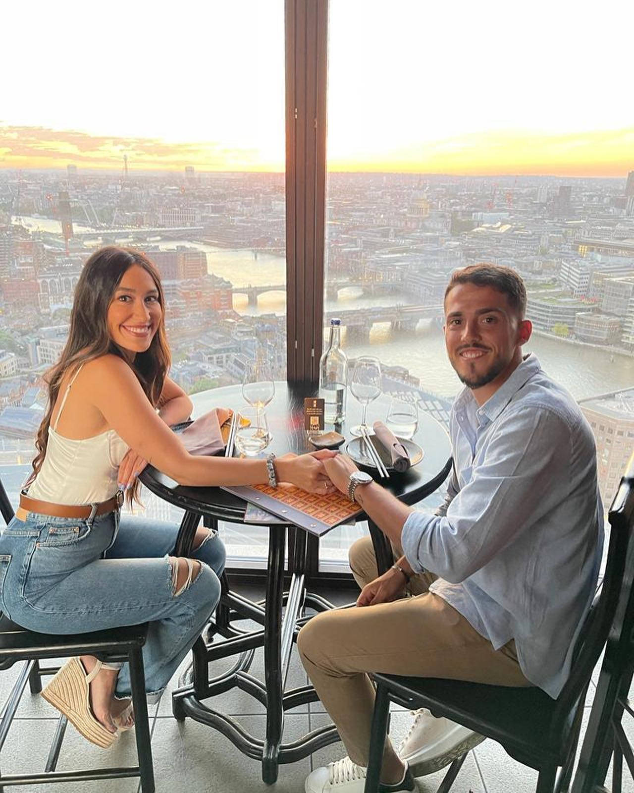 Pablo Fornals Date Picture