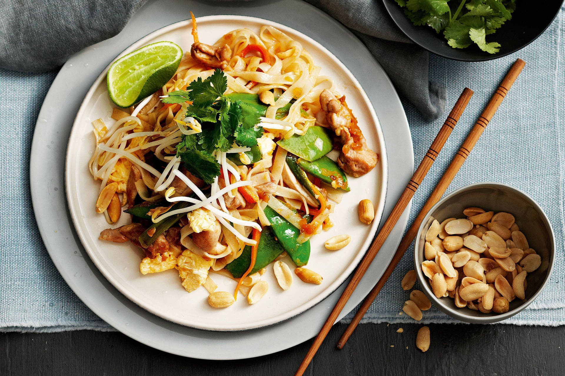 Pad Thai Noodles With Peanuts Wallpaper