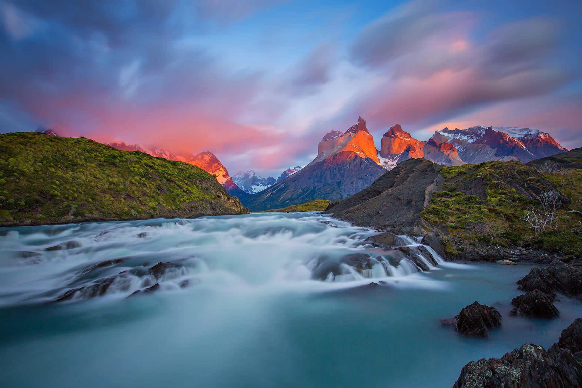 Paine River I Chile Wallpaper