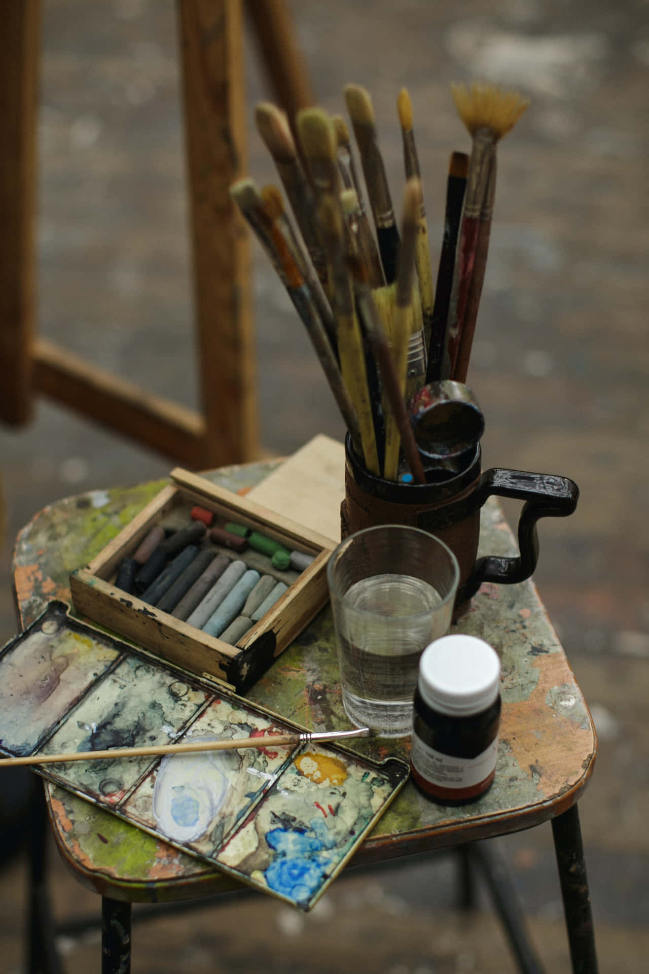 Get creative with this paint brush and unleash your inner artist
