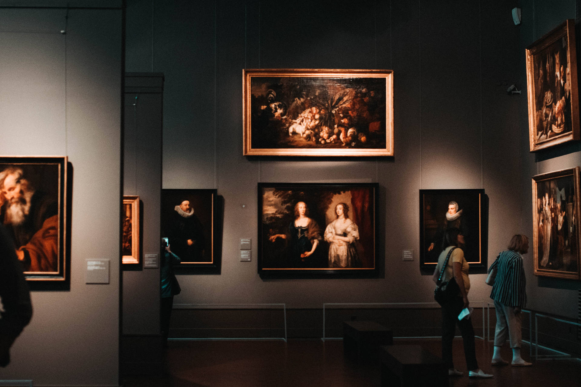 Paintings Inside Uffizi Gallery Wallpaper