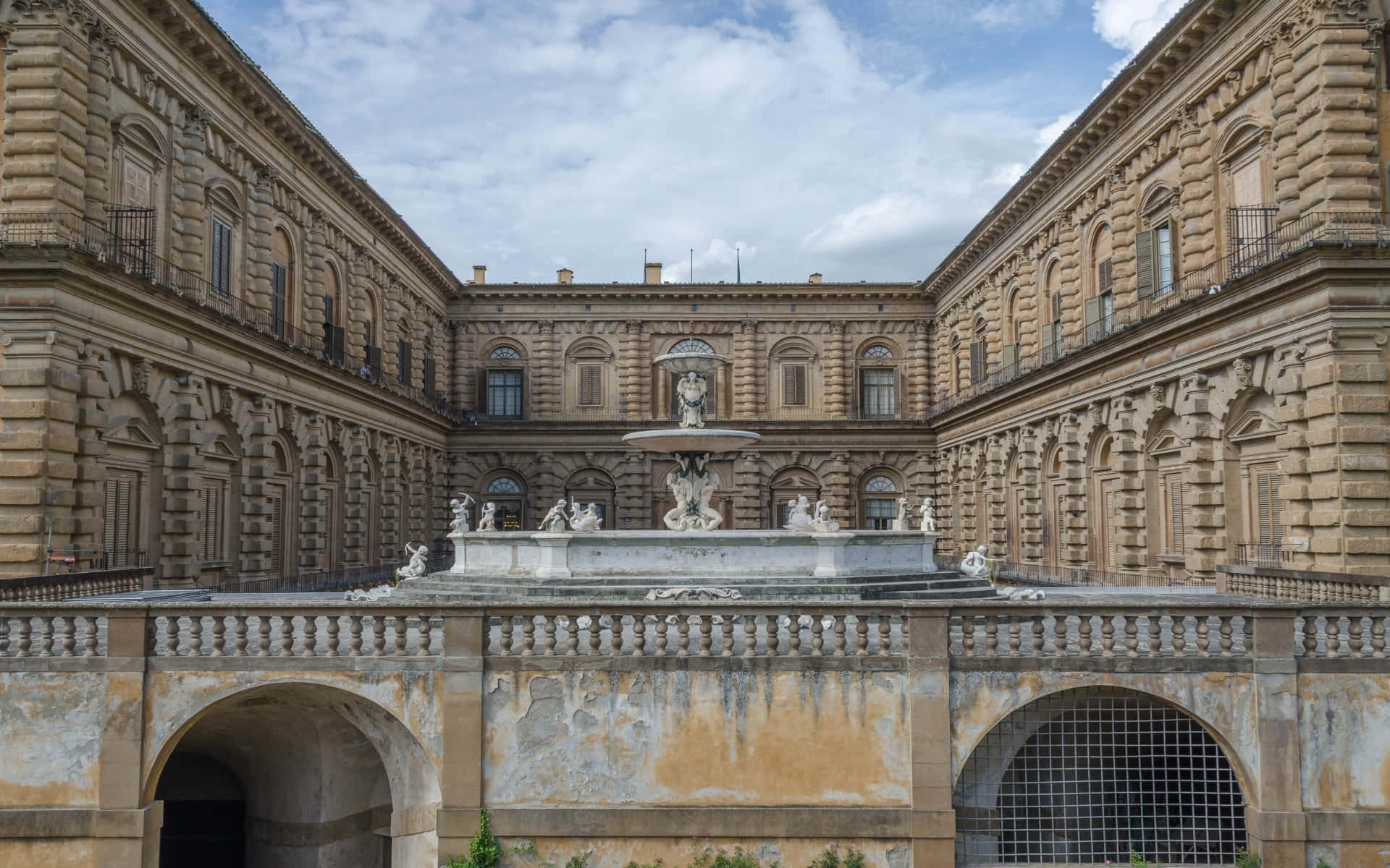 Palazzo Pitti Fountain Picture