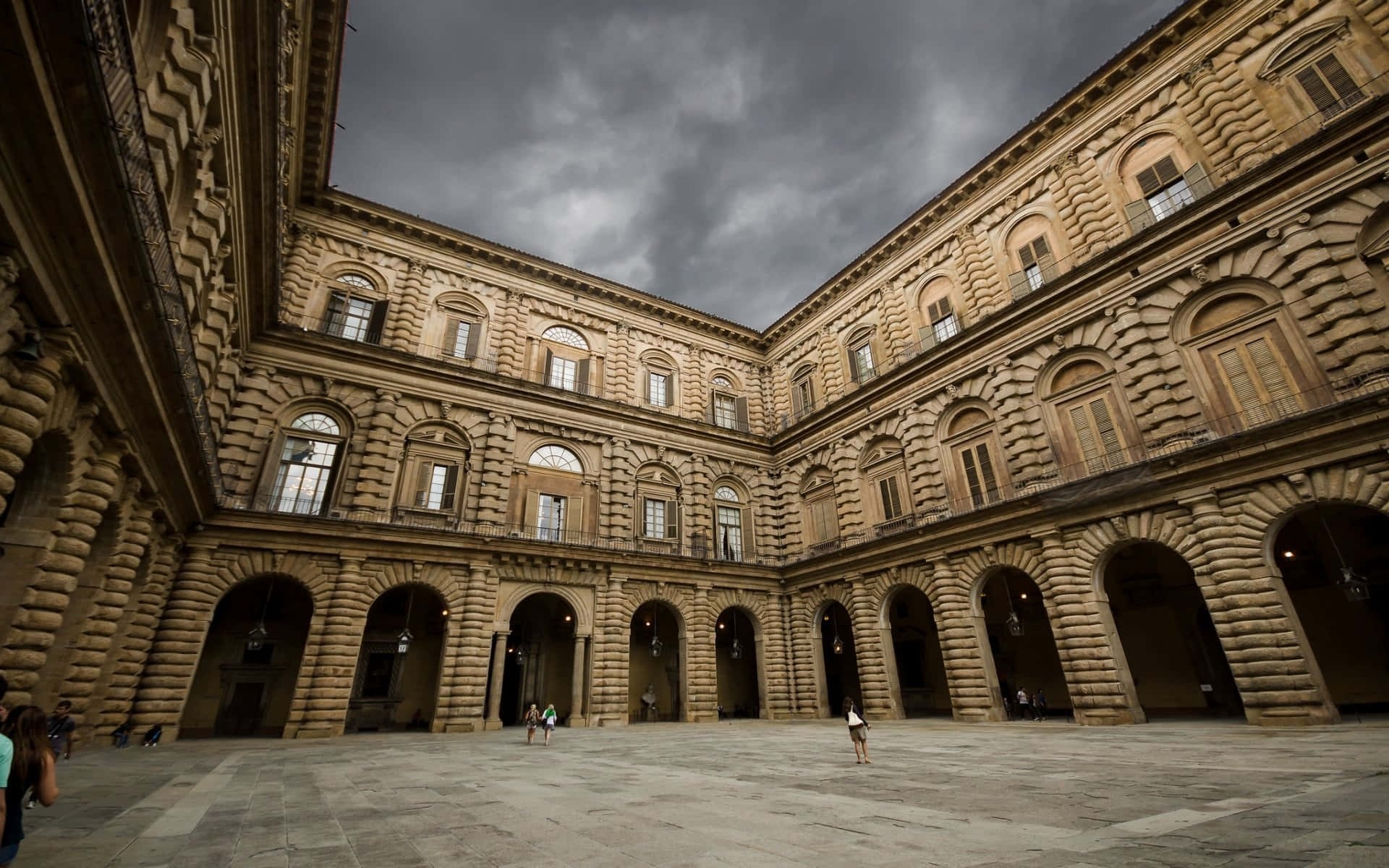 Palazzo Pitti Grey Sky Wallpaper