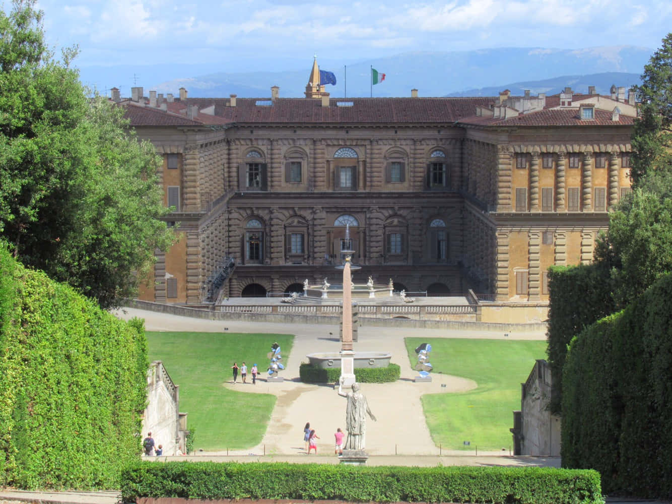 Palazzo Pitti Lush Garden Picture