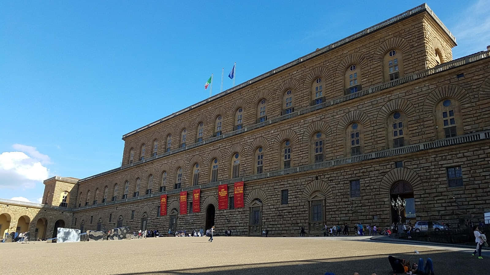 Palazzo Pitti Tour Background
