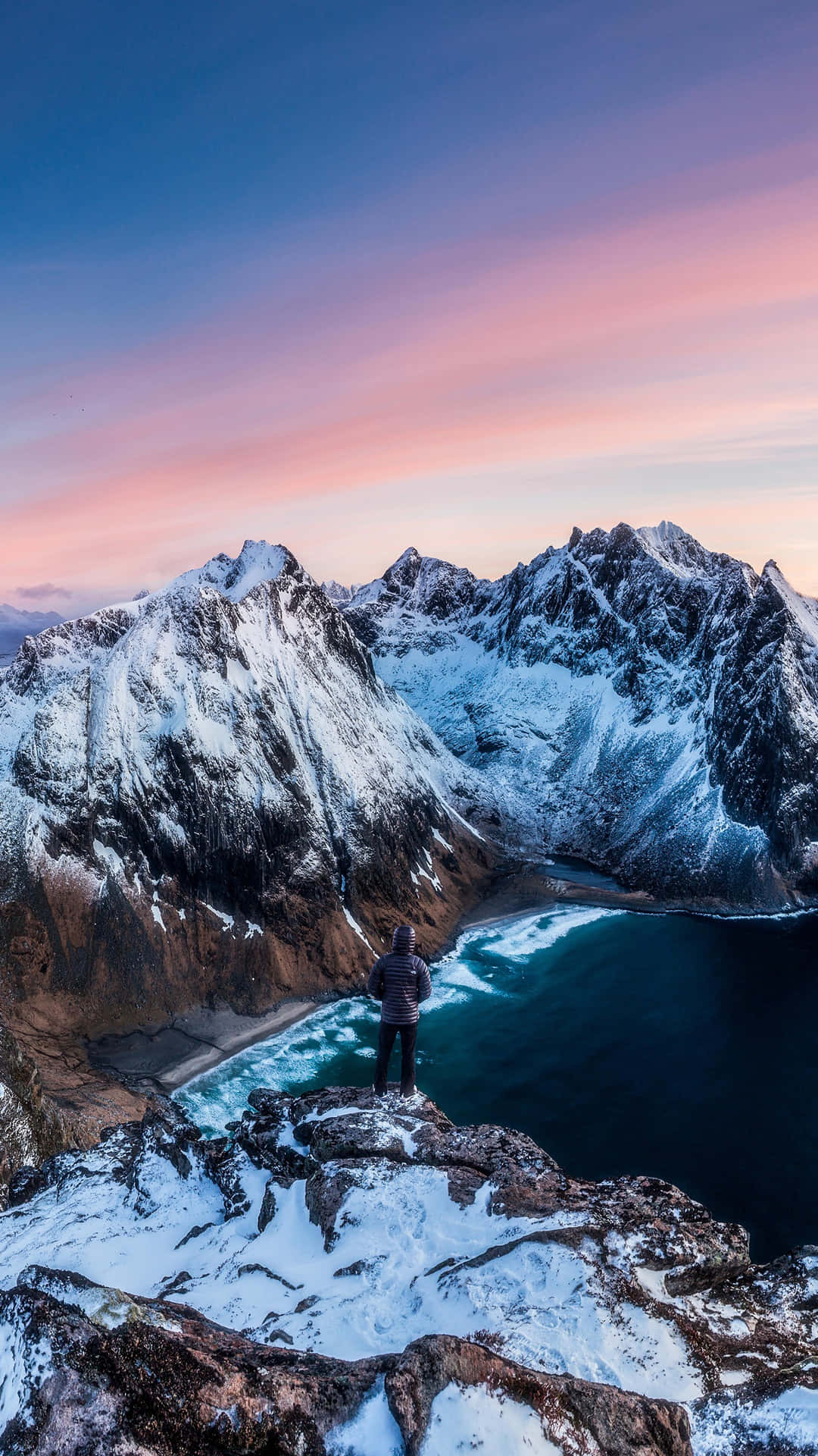 A stunning aerial panoramic view of the mountains and city skyline. Wallpaper