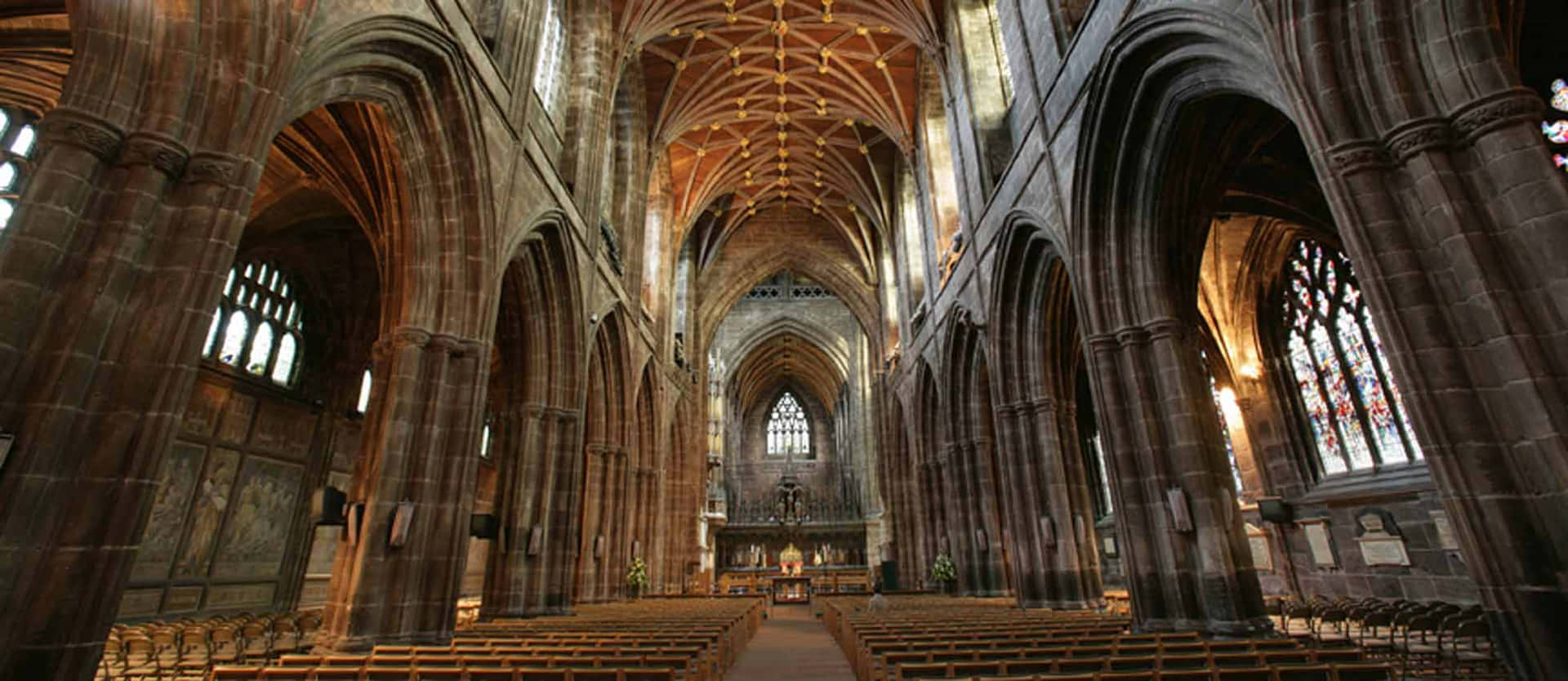 Panoramic Photo Of Chester Cathedral Wallpaper