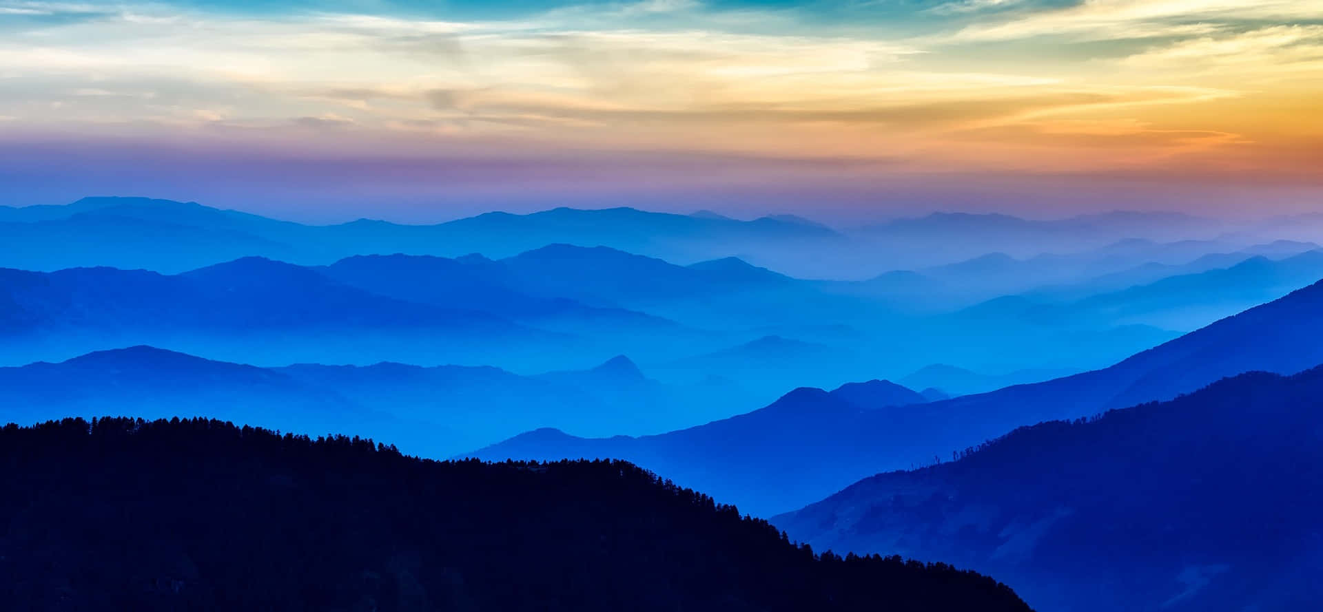 Blå Orange bjergkæde panorama billede