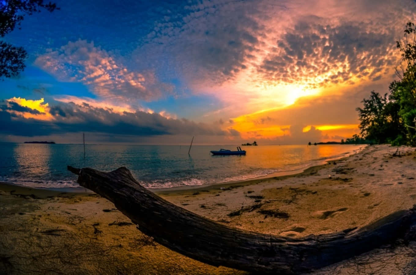 Pantai Beach Sunset Picture